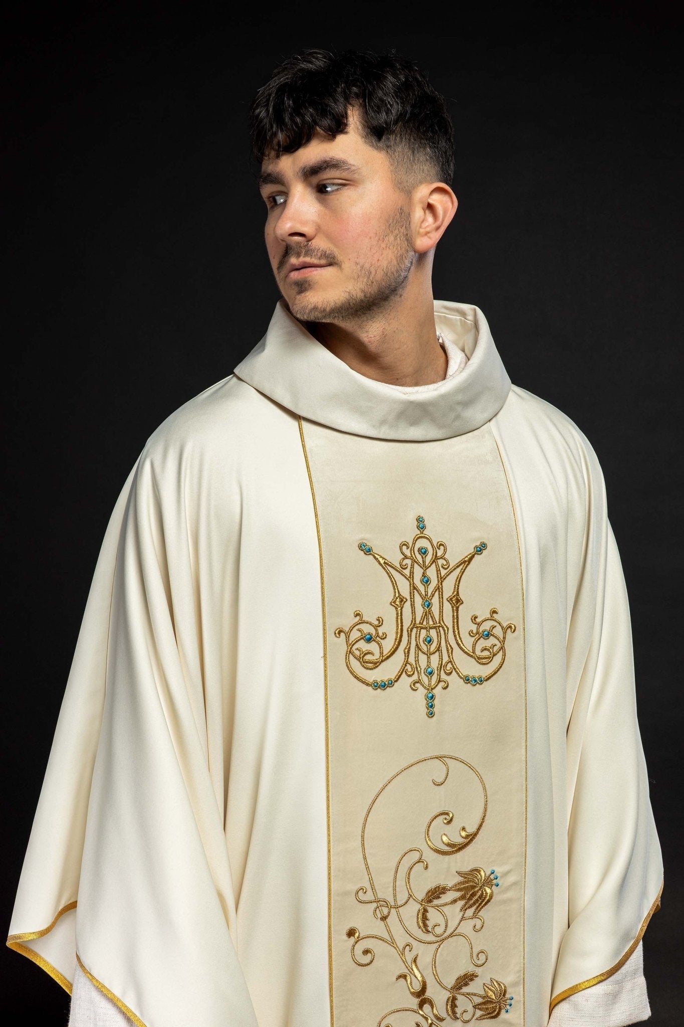 Liturgical Marian Chasuble with a velvet belt in ecru KOR/372/05/53/PA ECRU - HAFTINAUSA.COM