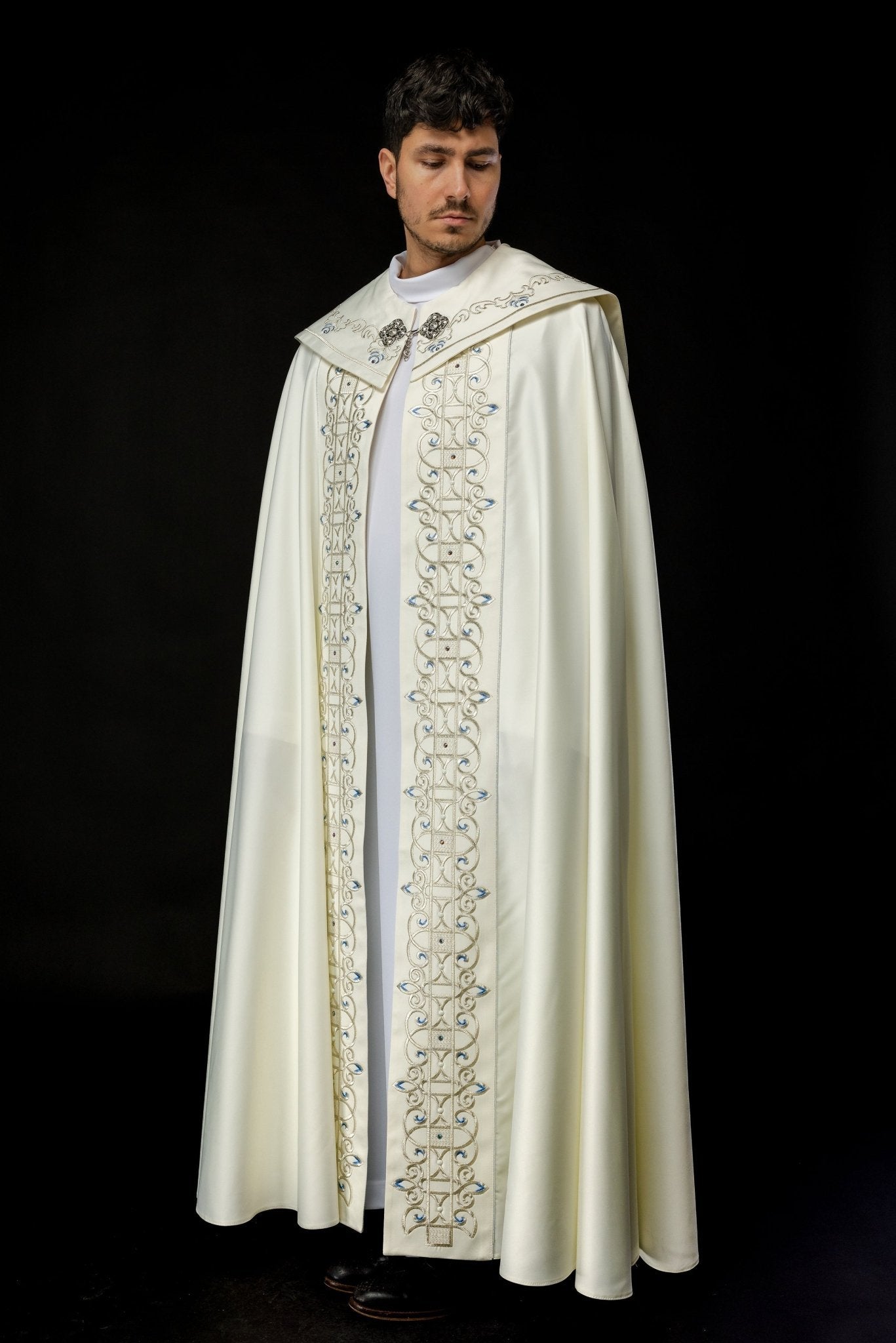 Liturgical Veil Embroidered with Mary Motif Ecru LE/3001/05 150cm - HAFTINAUSA.COM