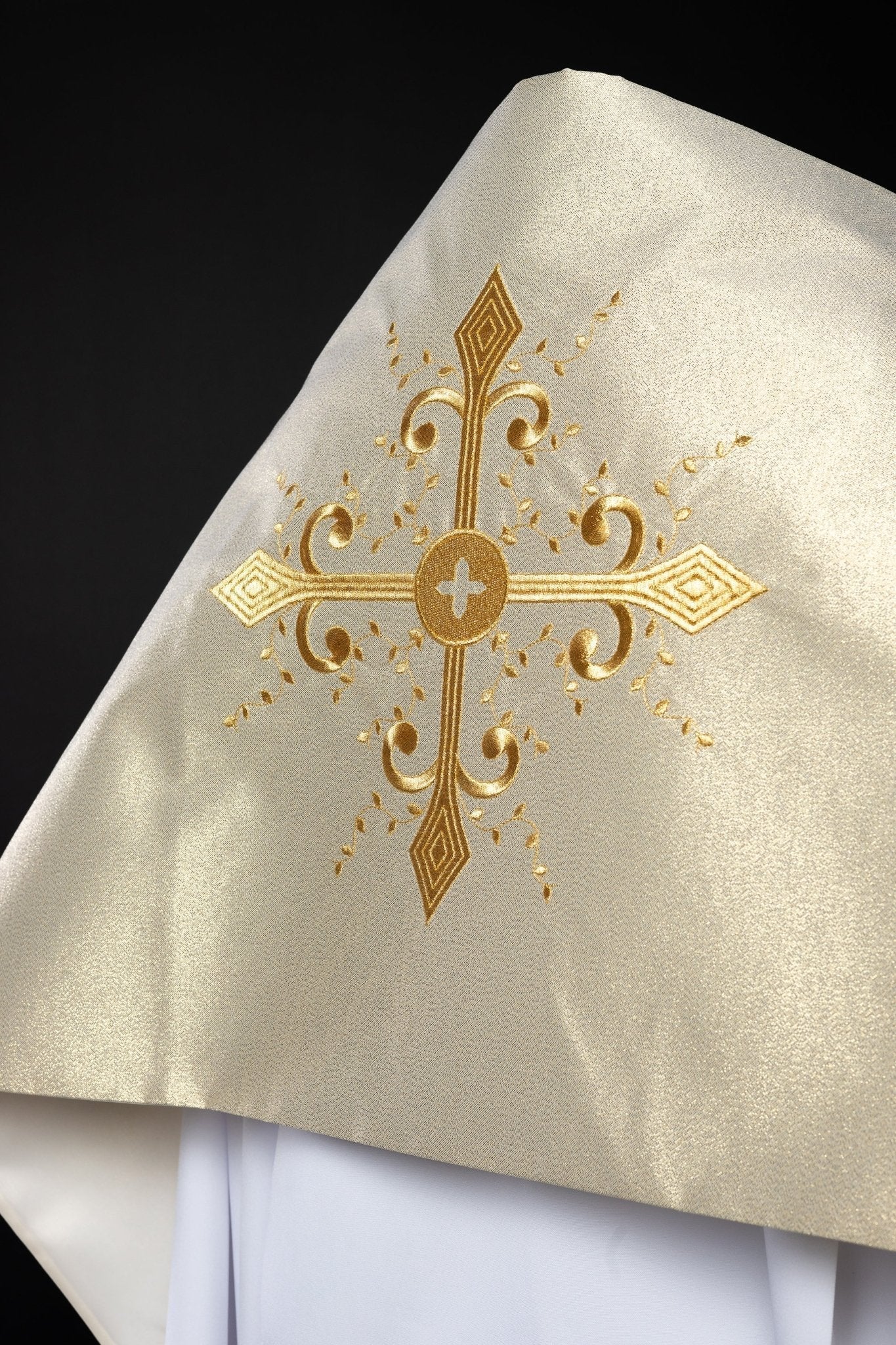 Liturgical veil with golden cross embroidery KWL/031/10/37 50*270 ZŁOTY - HAFTINAUSA.COM