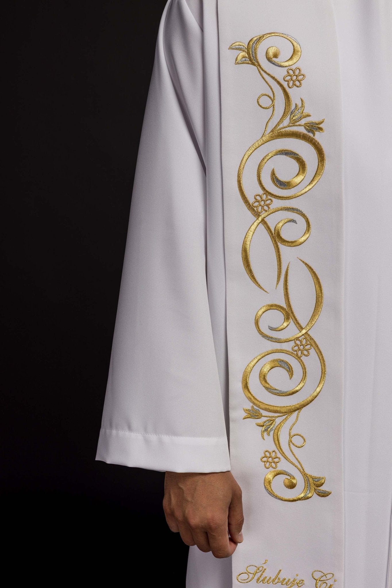 Long embroidered Wedding stole in white KST/412/04/01 BIAŁY - HAFTINAUSA.COM