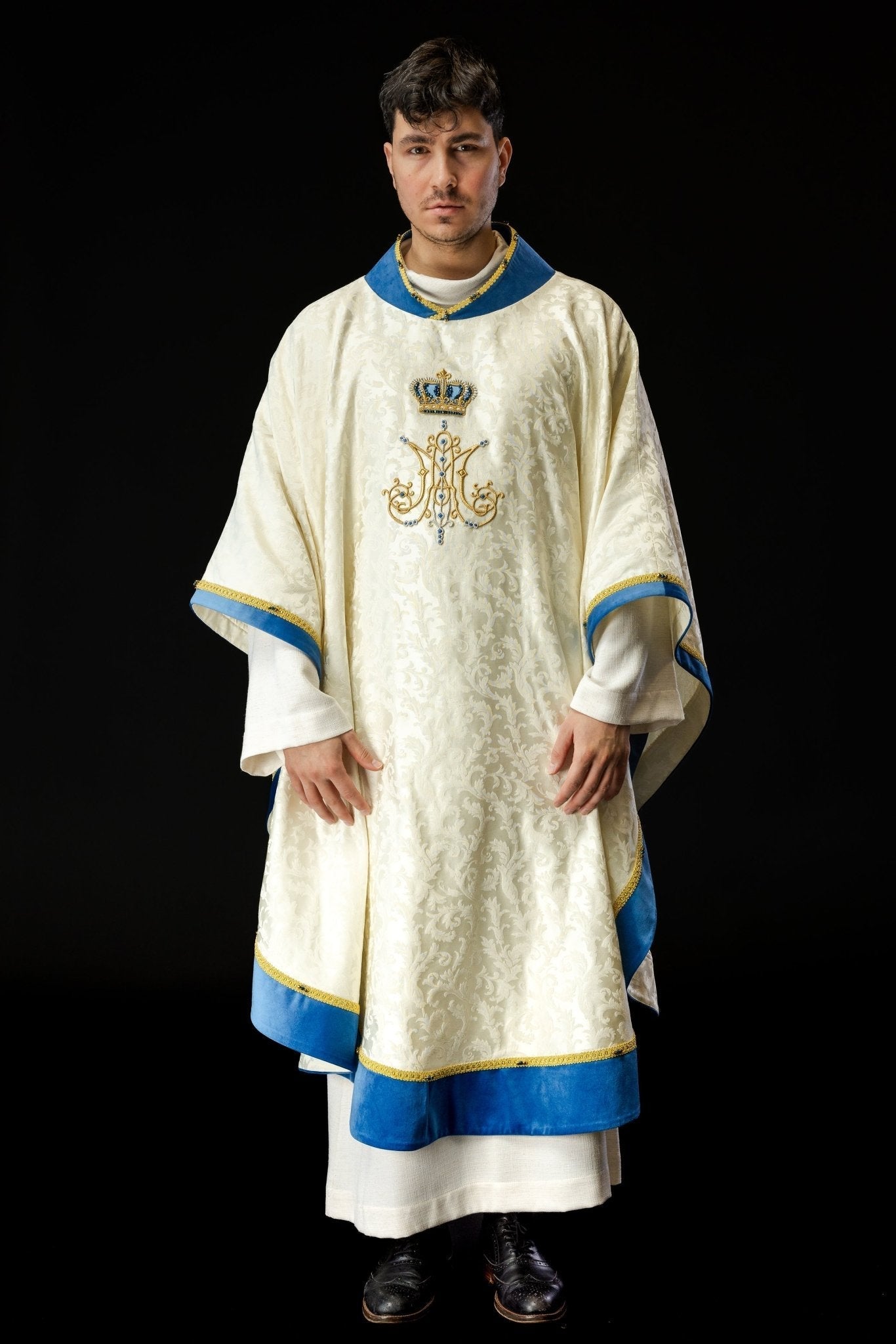 Marian chasuble made of Italian fabric Handmade 7006 HM/7006/05/88 - HAFTINAUSA.COM