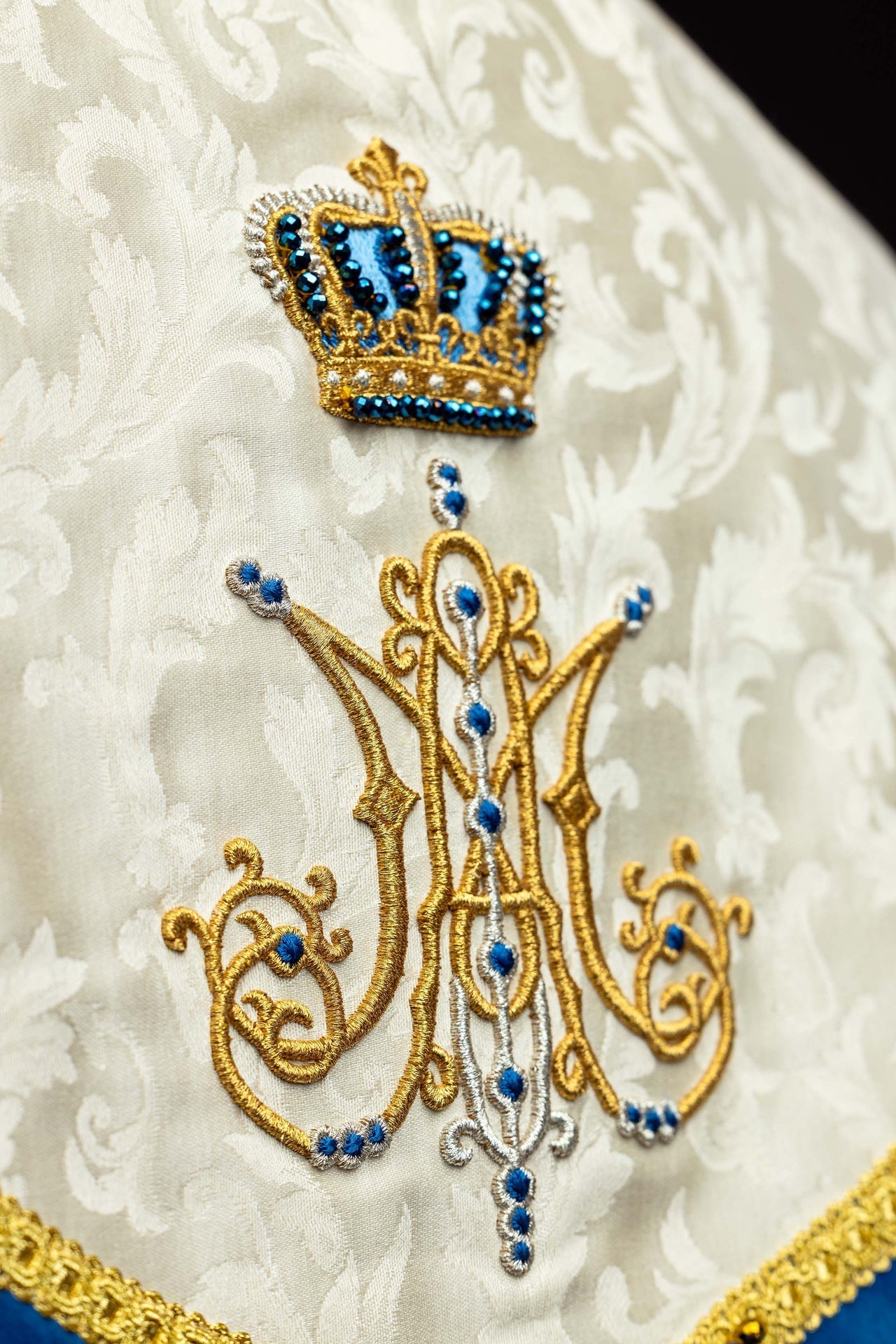 Marian Cope with Natural Stones Handmade 3006 HM/3006/05/88 145cm - CHASUBLES.COM