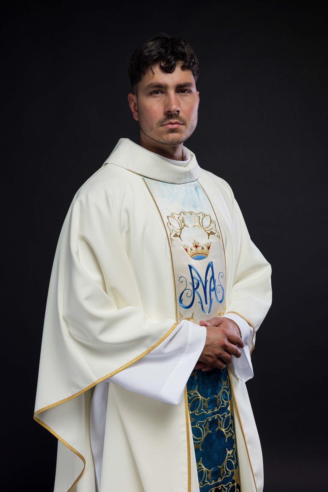 Marian liturgical chasuble with an embroidered and sublimated belt in ecru HA7015 - 05 ECRU - HAFTINAUSA.COM