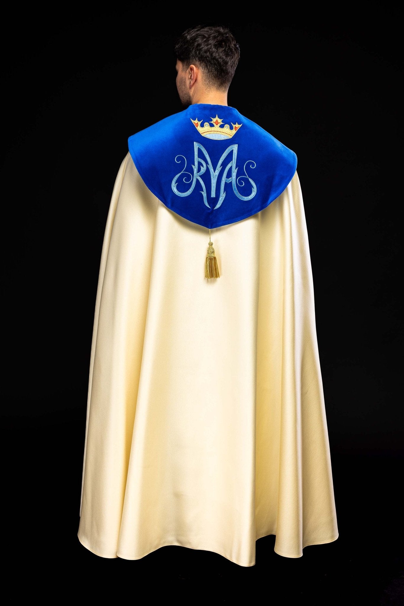 Marian liturgical cope made of ecru texture and blue velvet KKP/127/05/20/PA ECRU SAT. POMPON 145cm - HAFTINAUSA.COM