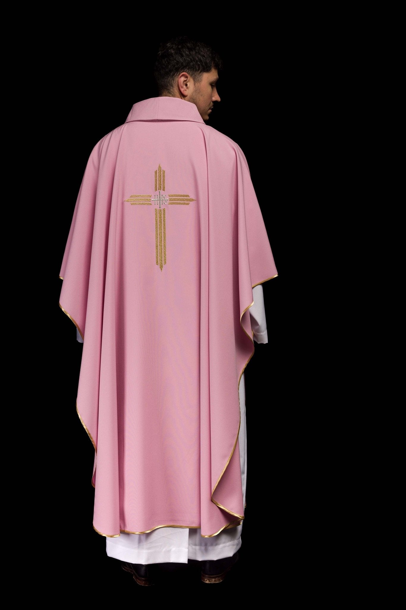 Pink chasuble embroidered with the symbol of Cross IHS KOR/017/08/12 RÓŻ - CHASUBLES.COM
