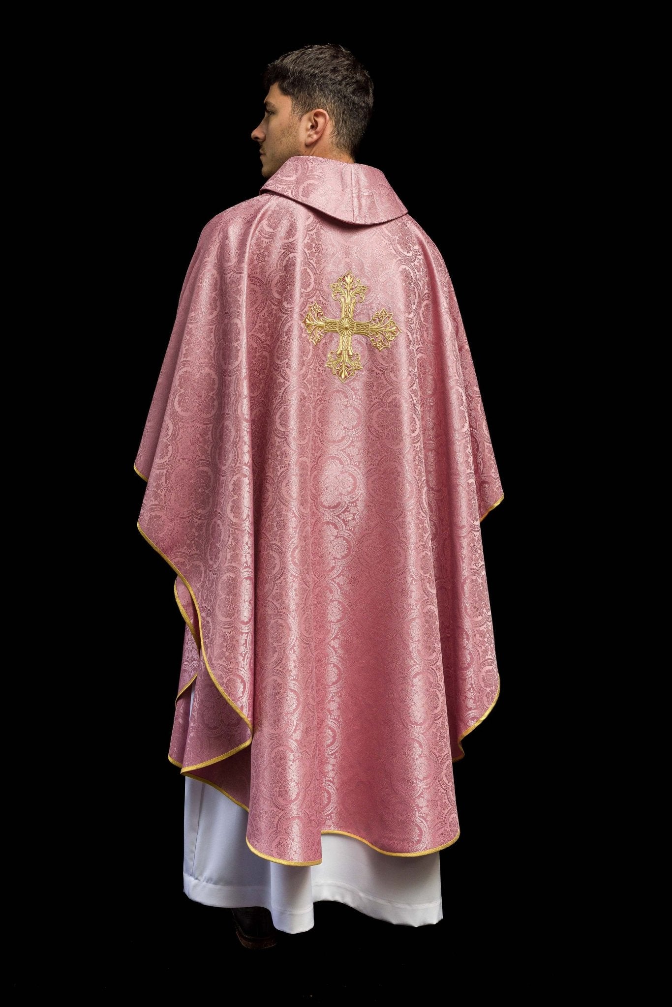 Pink chasuble with a cross made of patterned fabric KOR/403/08/11 - CHASUBLES.COM