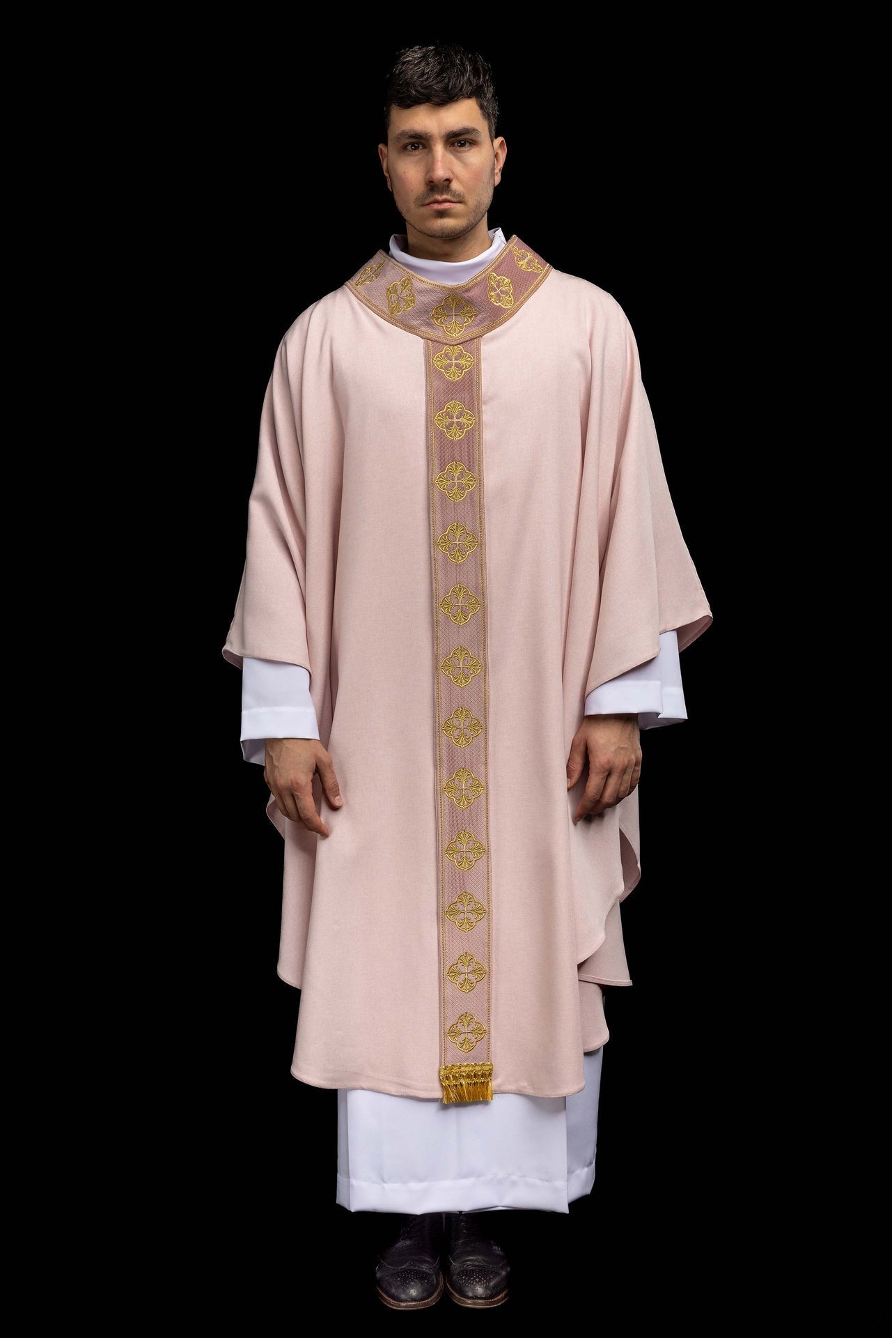Pink chasuble with an embroidered panel and a cross - patterned collar S-7069-08-70 - CHASUBLES.COM