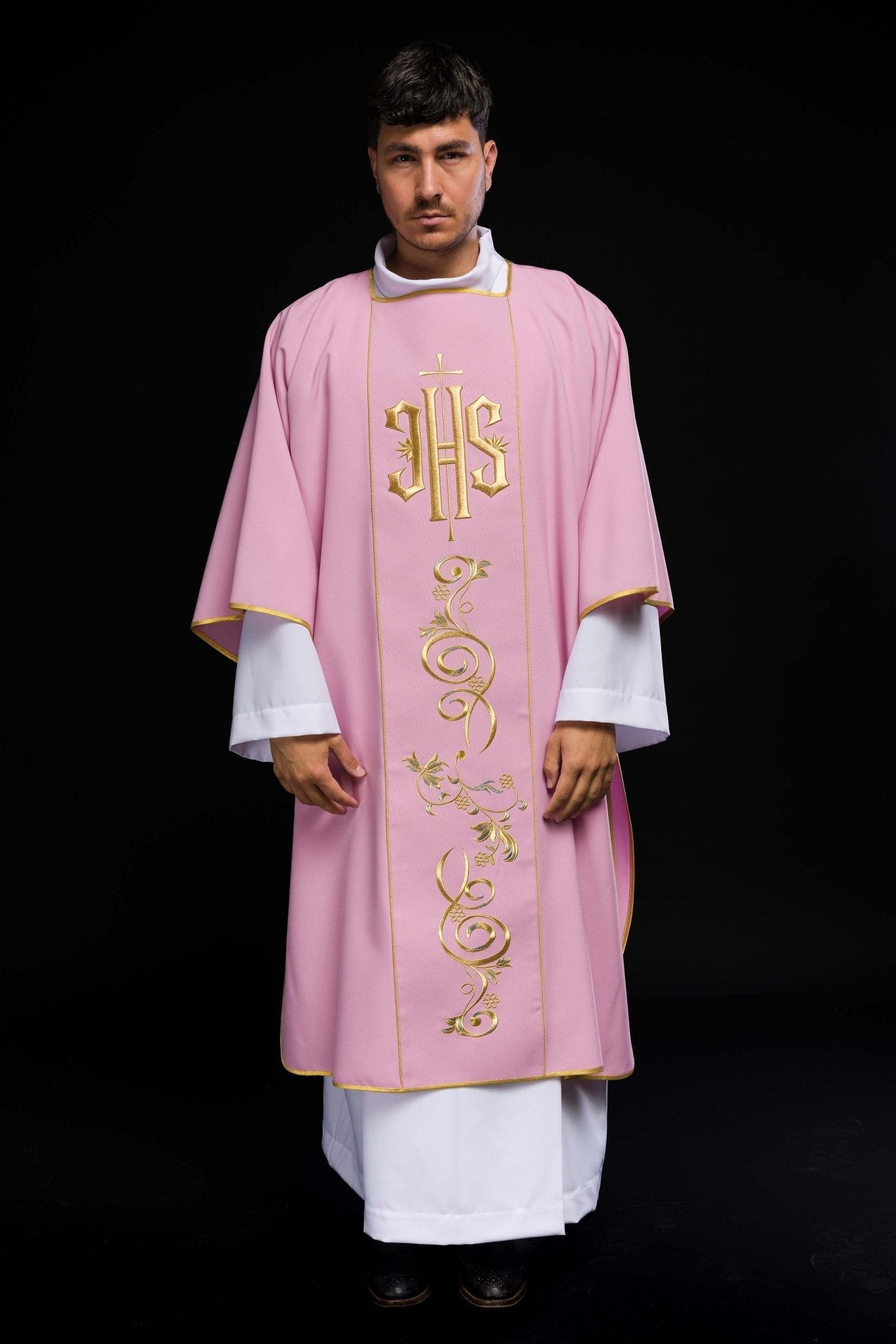 Pink dalmatic with embroidered IHS band KDL/031/08/01/A RÓŻWY DALMATYK - HAFTINAUSA.COM