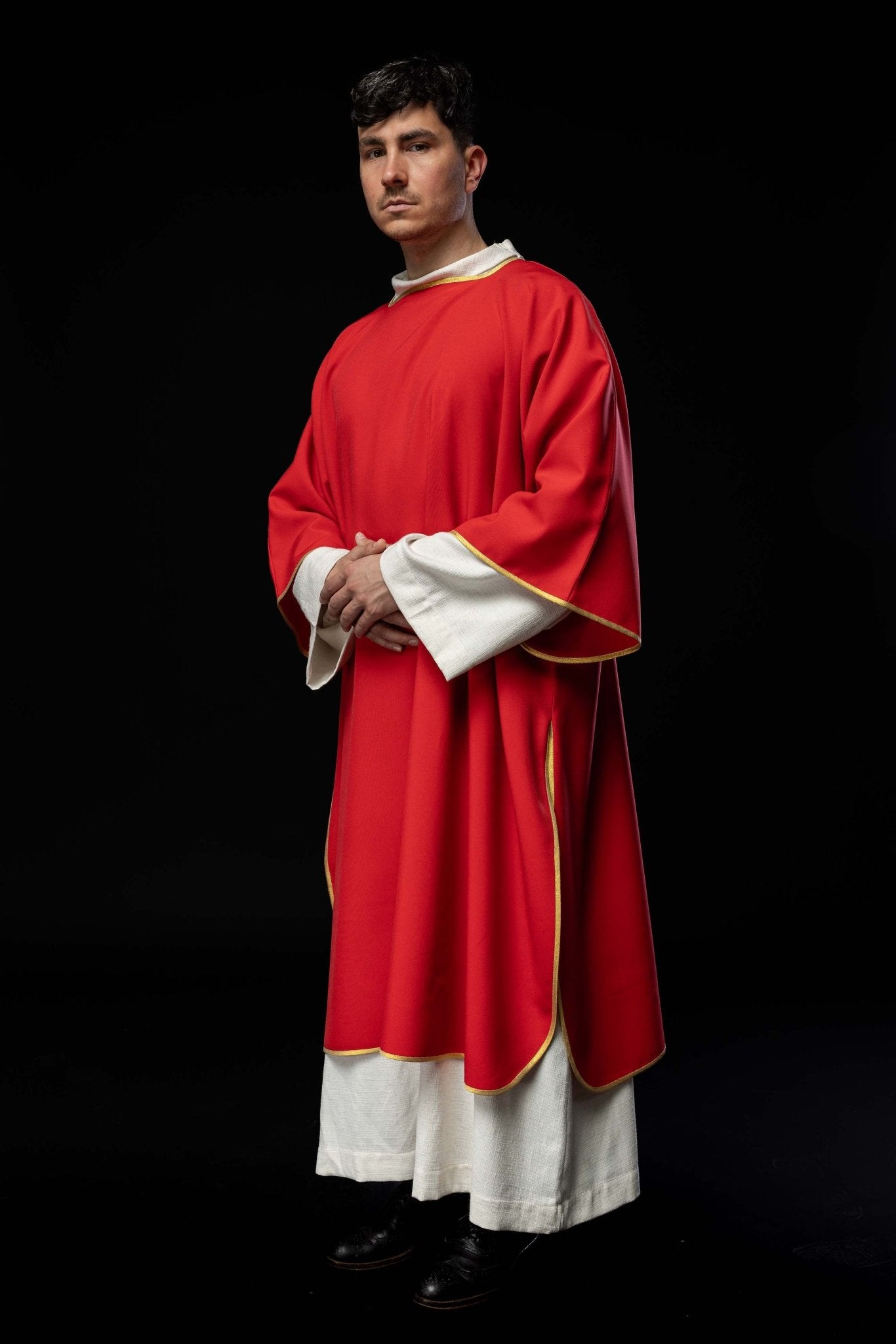 Plain dalmatic in red with gold trim KDL/1002/02/12/D - HAFTINAUSA.COM