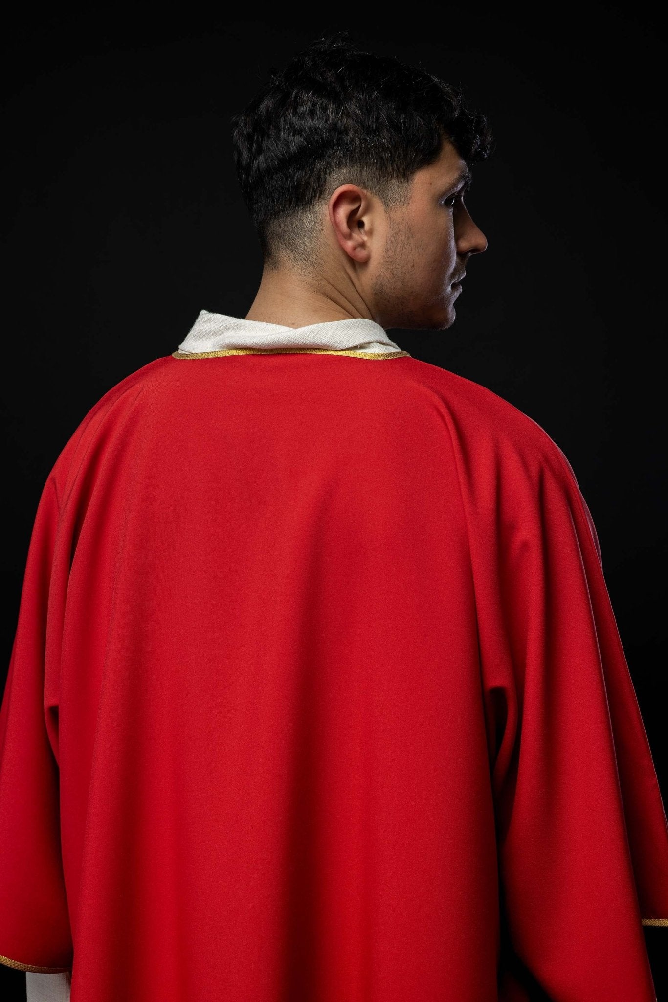 Plain dalmatic in red with gold trim KDL/1002/02/12/D - HAFTINAUSA.COM