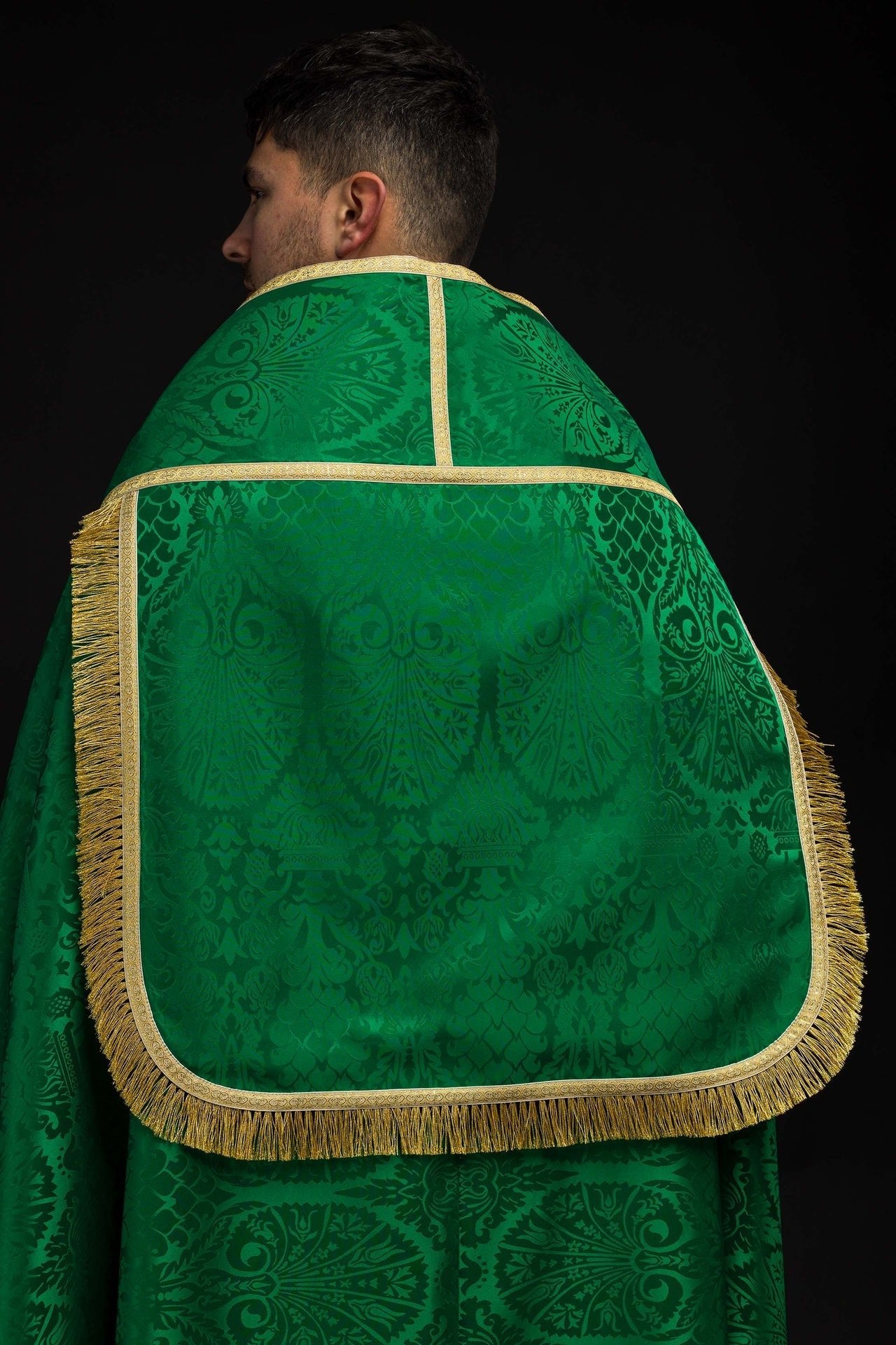Plain Green Roman Cope Made of Jacquard Fabric KKP/159/01/83 145cm - CHASUBLES.COM