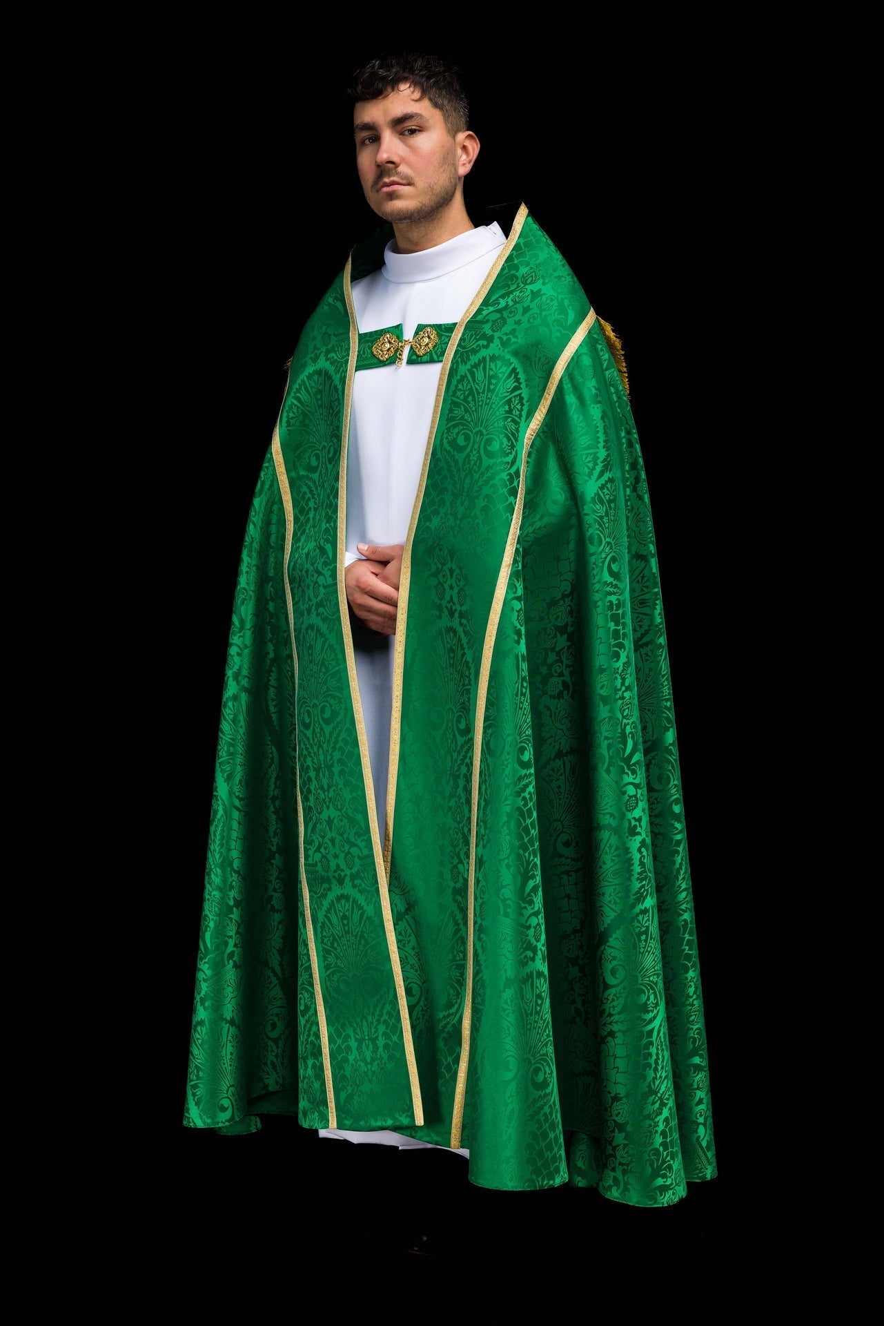 Plain Green Roman Cope Made of Jacquard Fabric KKP/159/01/83 145cm - CHASUBLES.COM