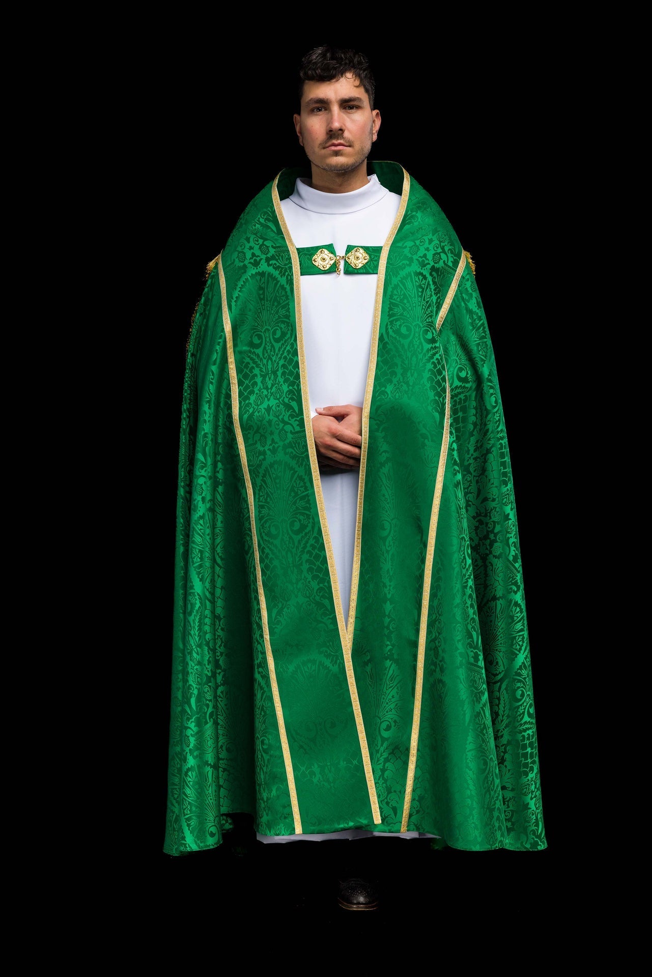 Plain Green Roman Cope Made of Jacquard Fabric KKP/159/01/83 145cm - CHASUBLES.COM