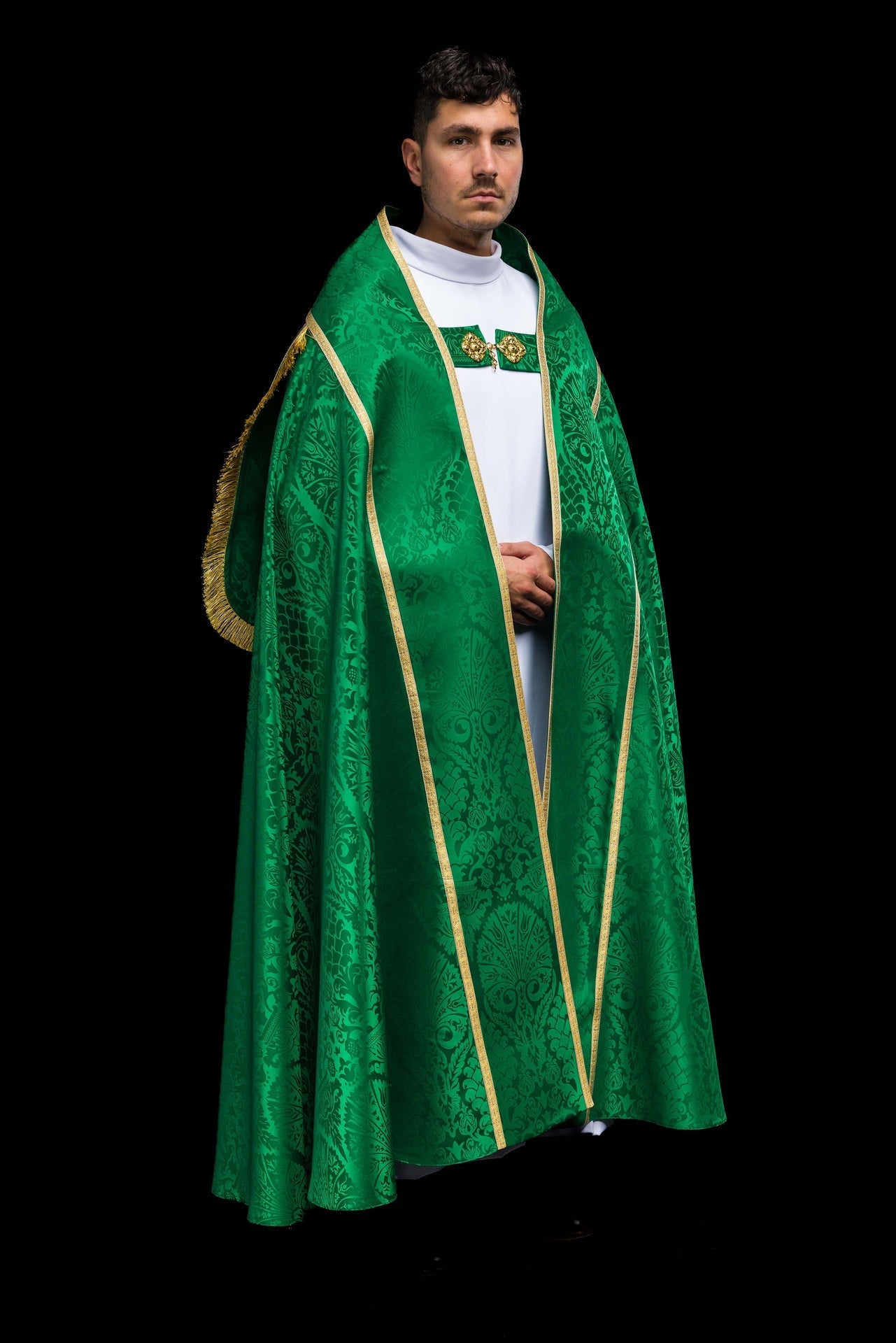 Plain Green Roman Cope Made of Jacquard Fabric KKP/159/01/83 145cm - CHASUBLES.COM