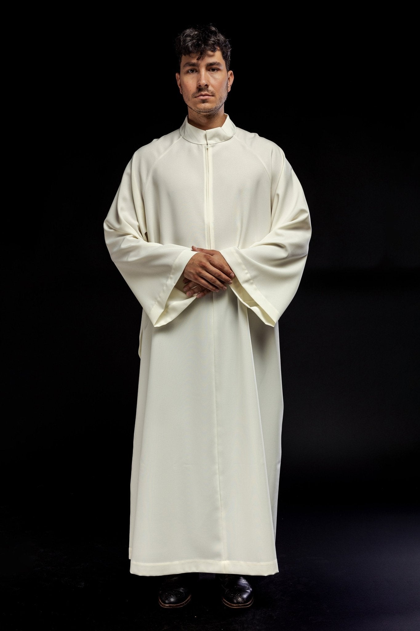 Priest alb in ecru with front zipper KAB/024/05/12 130cm/158cm - HAFTINAUSA.COM
