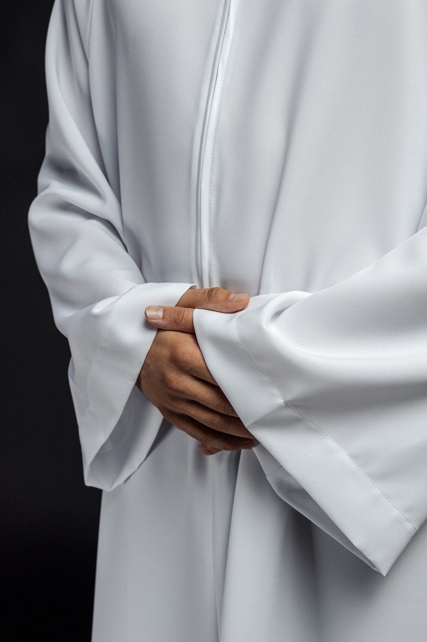 Priest alb in white with front zipper KAB/024/04/12 135cm/164cm - HAFTINAUSA.COM