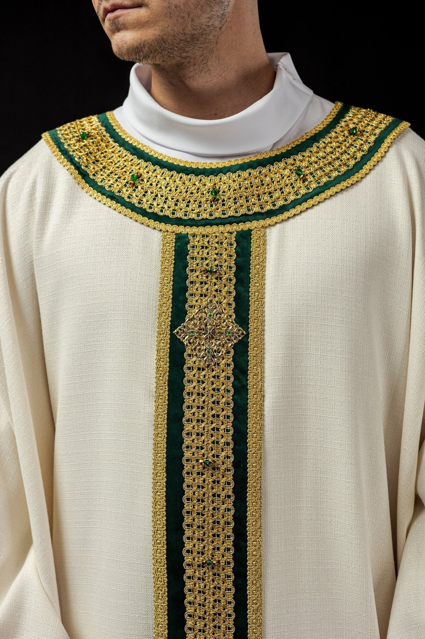 Priest vestment with green orphrey Handmade 7001 HM/7001/05/71/PA01 - HAFTINAUSA.COM