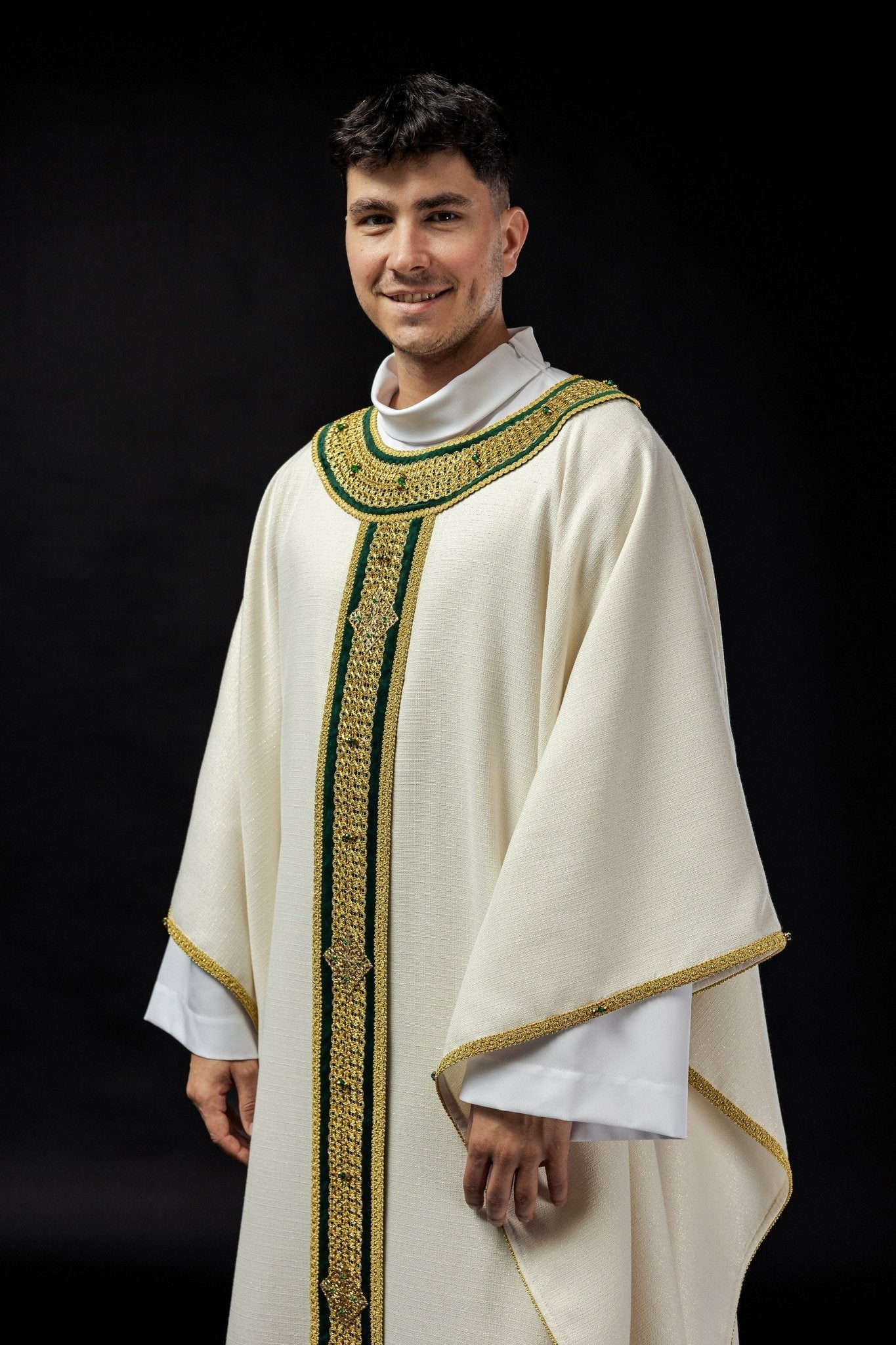 Priest vestment with green orphrey Handmade 7001 HM/7001/05/71/PA01 - HAFTINAUSA.COM