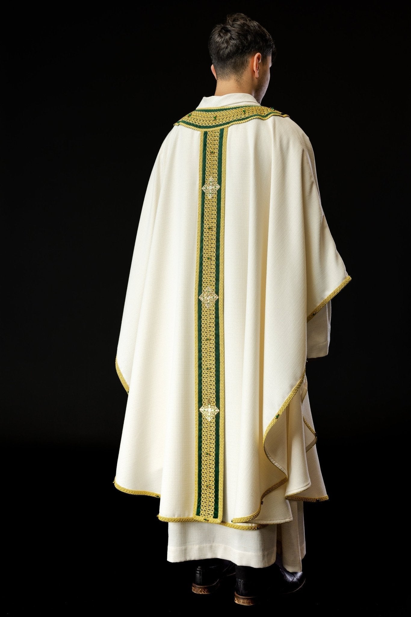 Priest vestment with green orphrey Handmade 7001 HM/7001/05/71/PA01 - HAFTINAUSA.COM