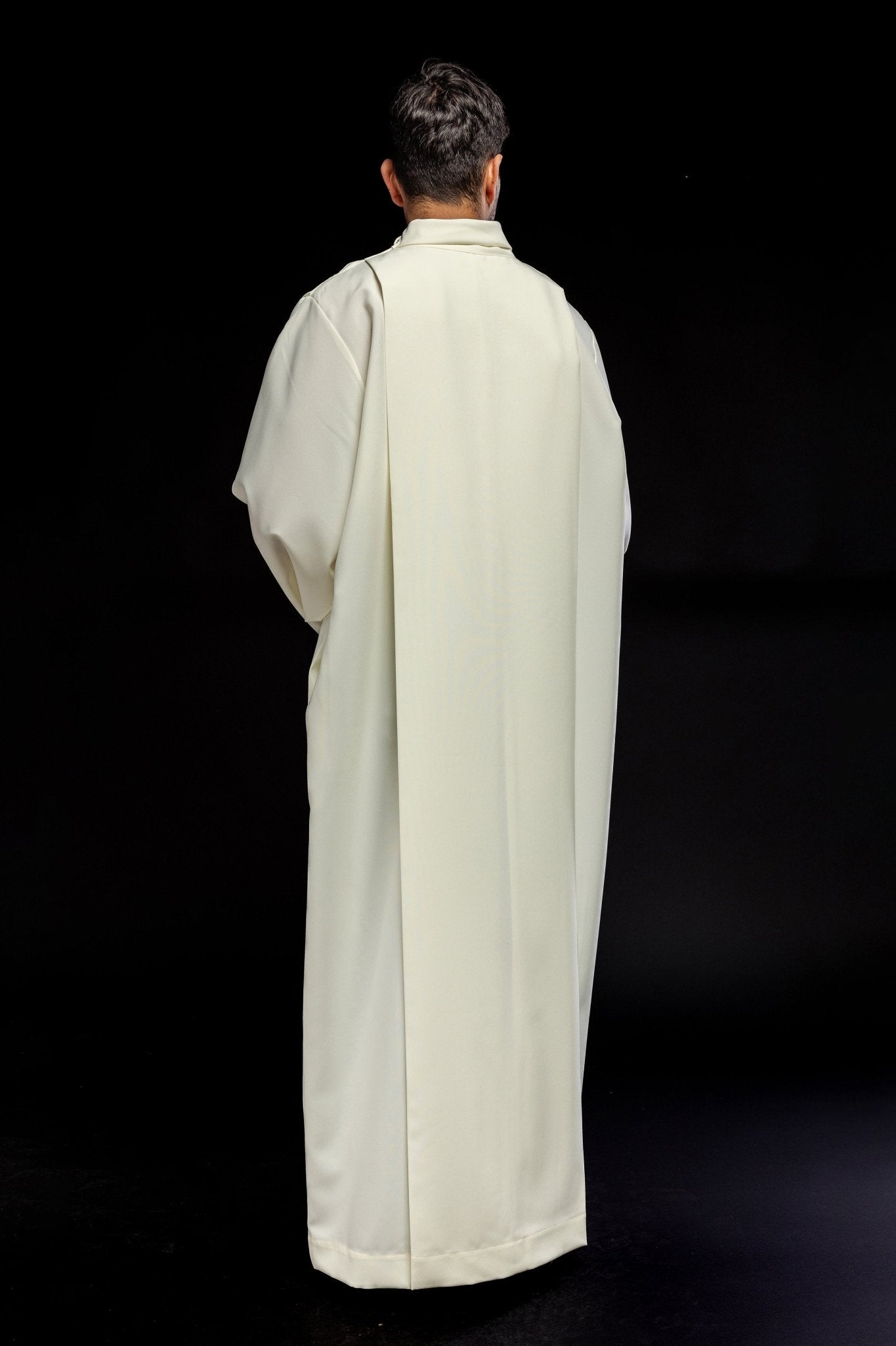 Priest's alb with neck collar in ivory KAB/022/05/12 135cm/164cm - HAFTINAUSA.COM