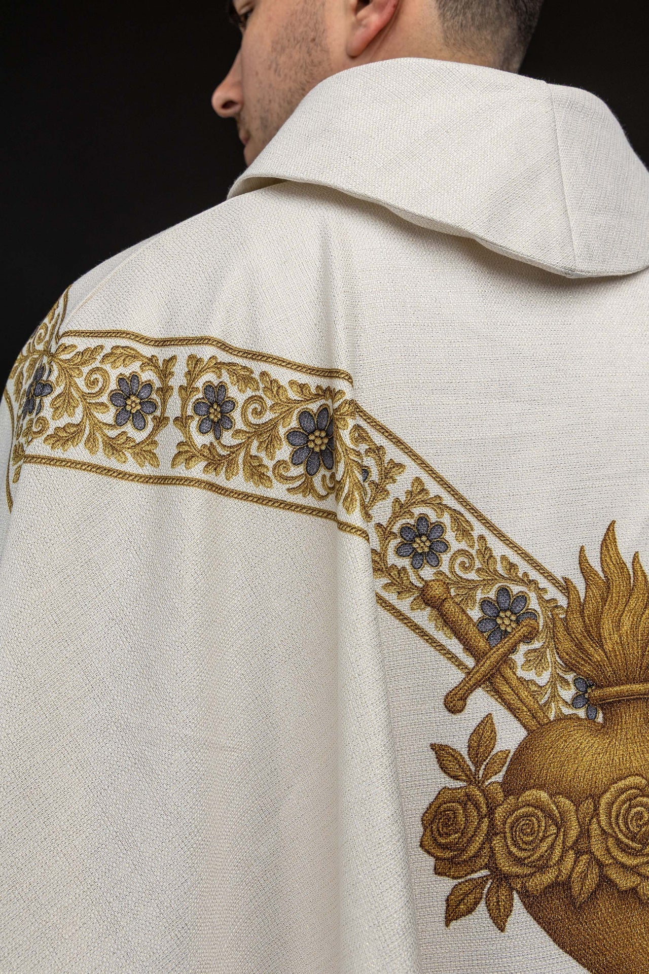 Printed chasuble with the image of Our Lady of Fátima KOD/7011/05/40 - CHASUBLES.COM