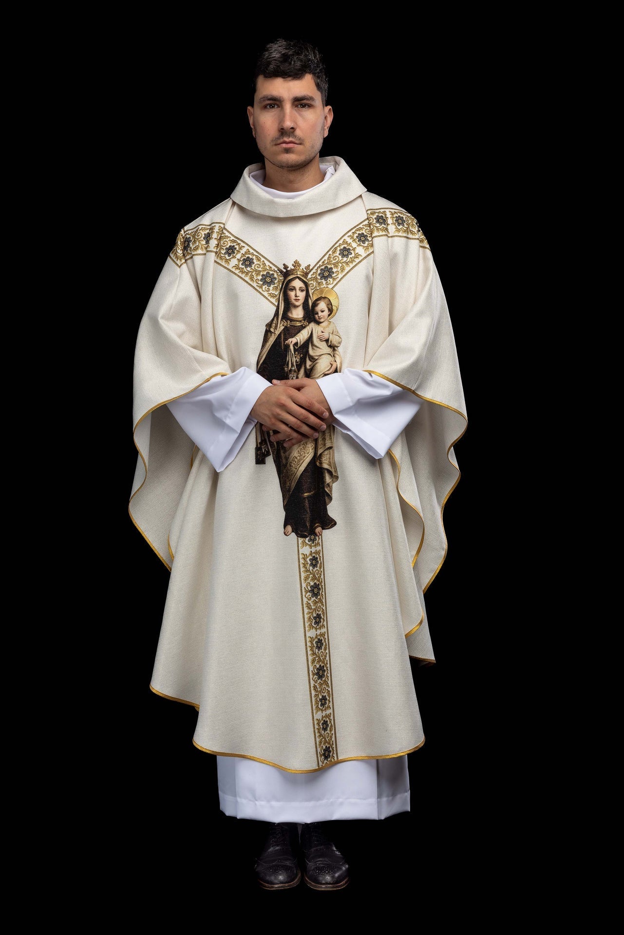 Printed chasuble with the image of Our Lady of Mount Carmel KOD/7004/05/40 - CHASUBLES.COM