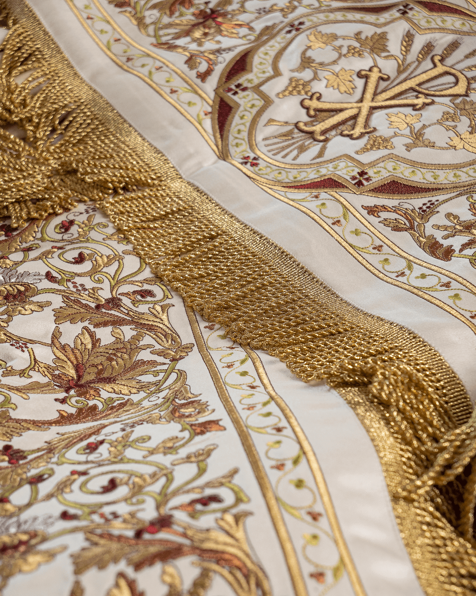 Processional canopy in bigger size 160*200 KBA/004 160*200 - HAFTINAUSA.COM