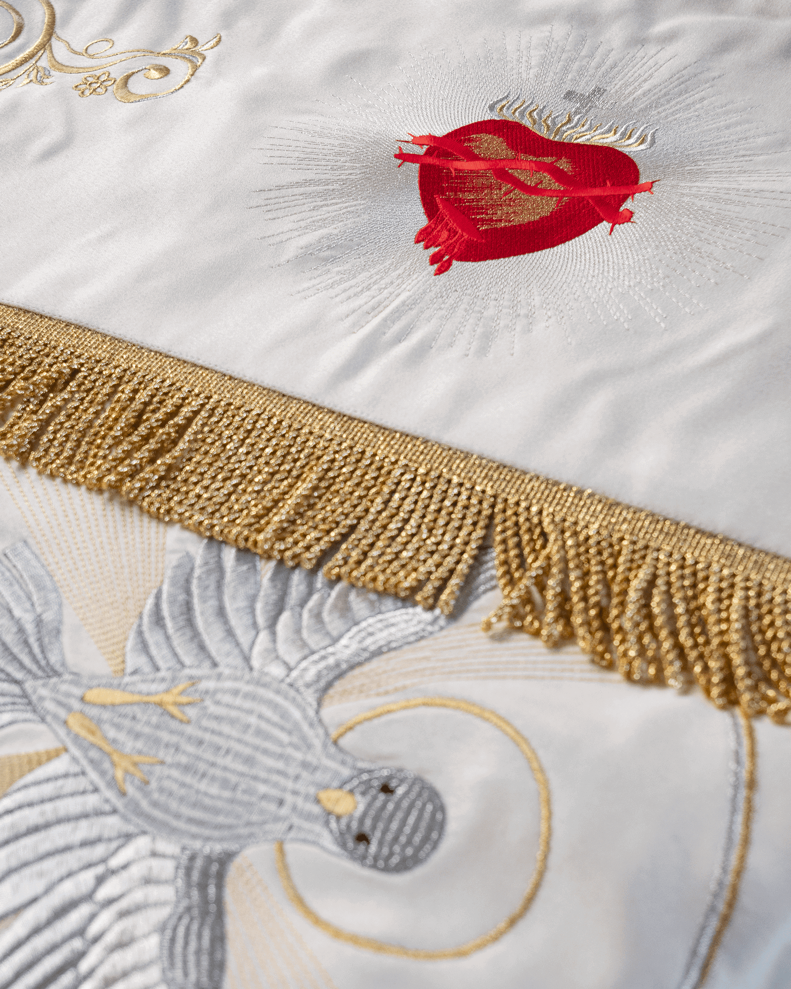 Processional canopy with modern embroidery KBA/009 140*160 - HAFTINAUSA.COM