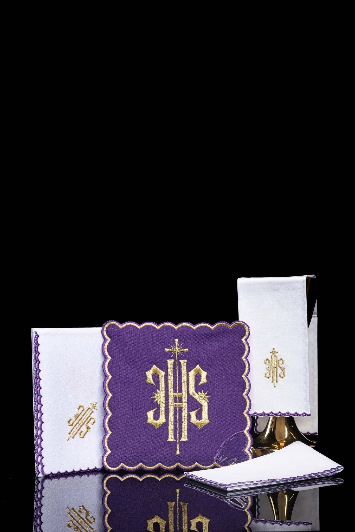 Purple chalice Linens in Purple with IHS emboroidery KK/029/03 - CHASUBLES.COM