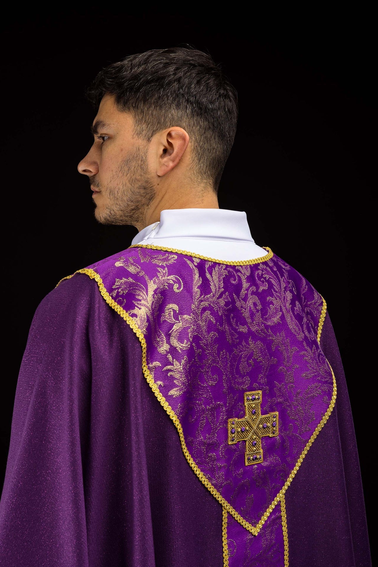 Purple Chasuble with Cross Adorned with Jacquard Fabric LE/7075/03 - CHASUBLES.COM