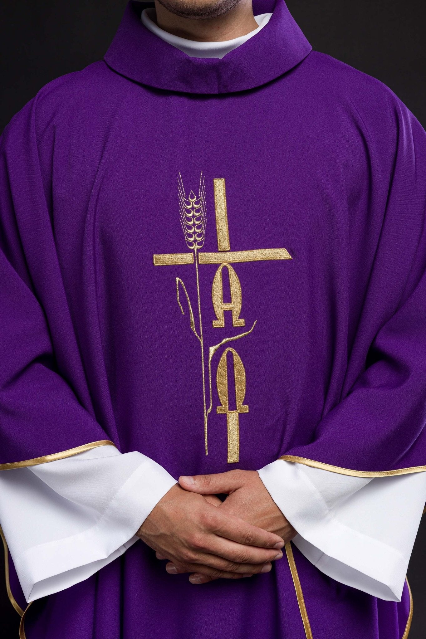 Purple chasuble with cross and alfa omega symbols KOR/013/03/12 FIOLET - HAFTINAUSA.COM
