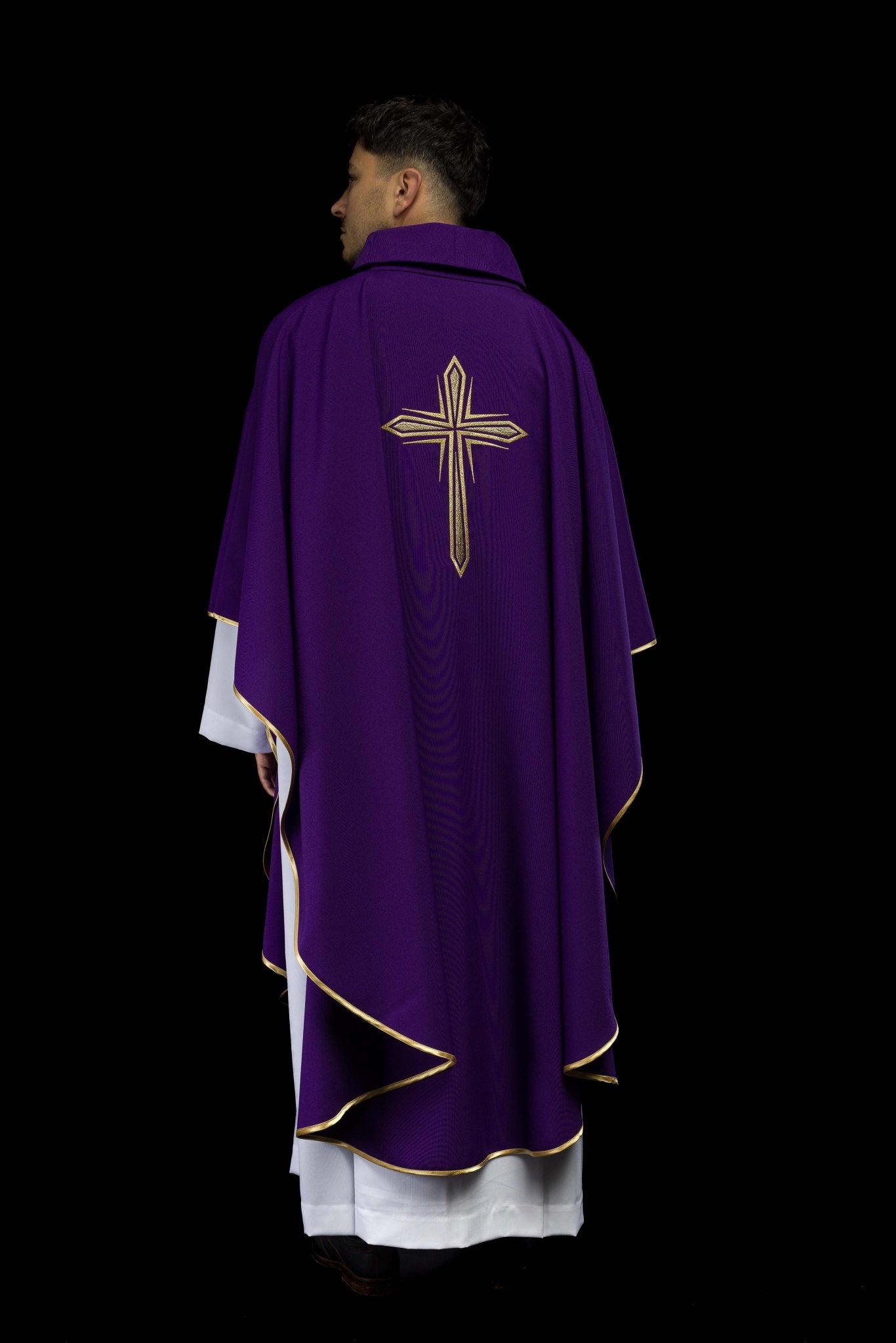 Purple chasuble with cross embroidery KOR/037/03/12 FIOLET - CHASUBLES.COM
