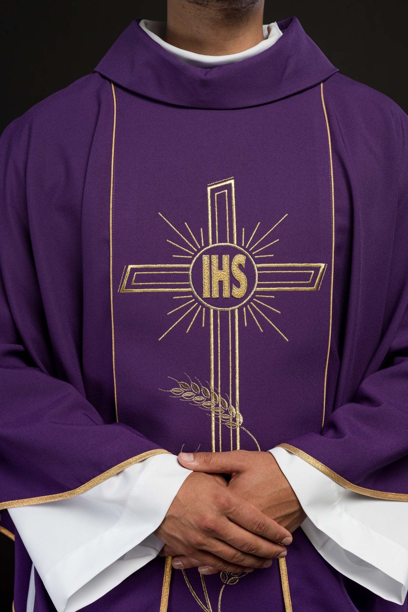 Purple chasuble with embroidered Cross IHS symbol KOR/074/03/01 FIOLET - CHASUBLES.COM