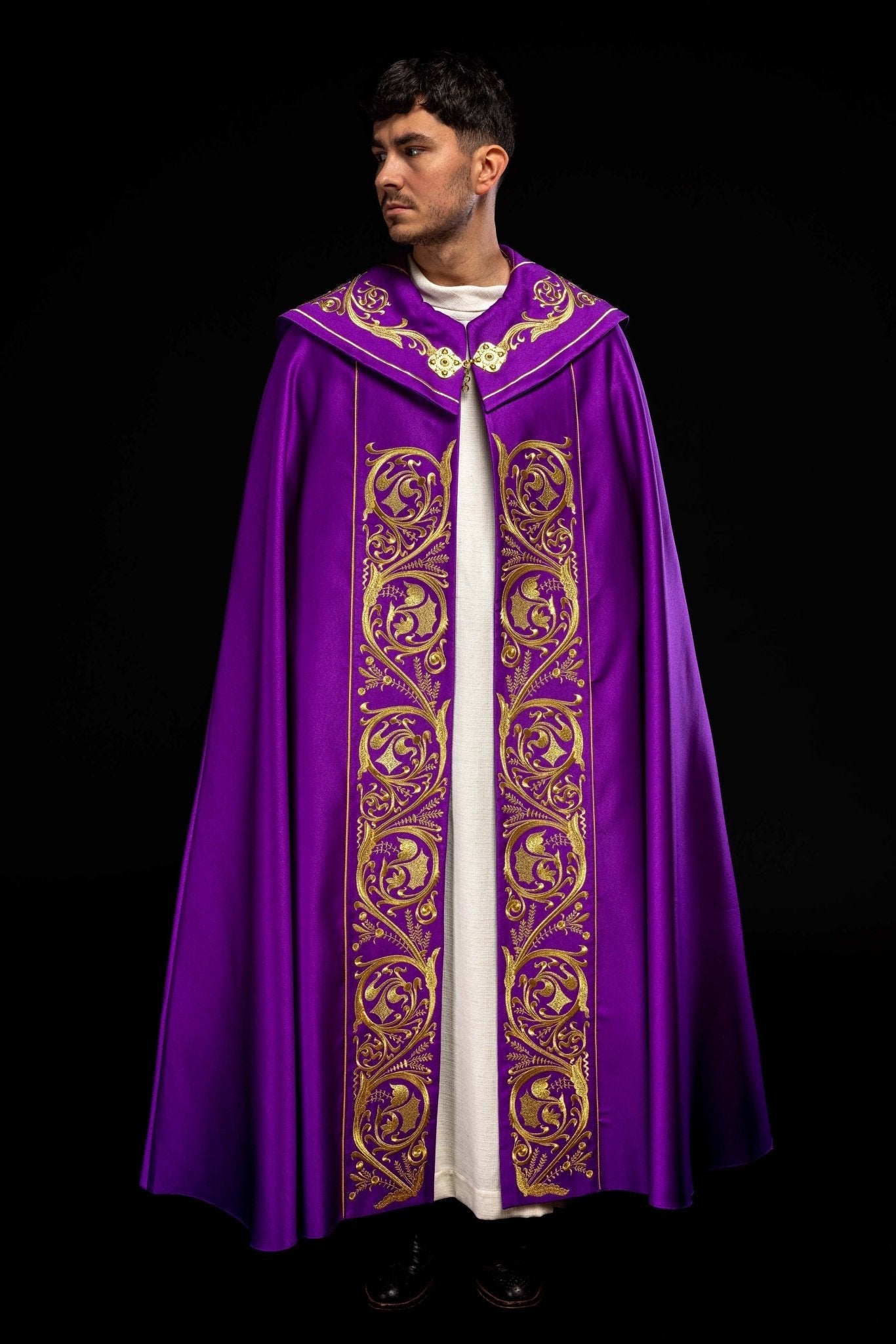 Purple church cope with gold IHS monogram KKP/009/03/20 FIOLET SAT. POMPON 145 cm - HAFTINAUSA.COM