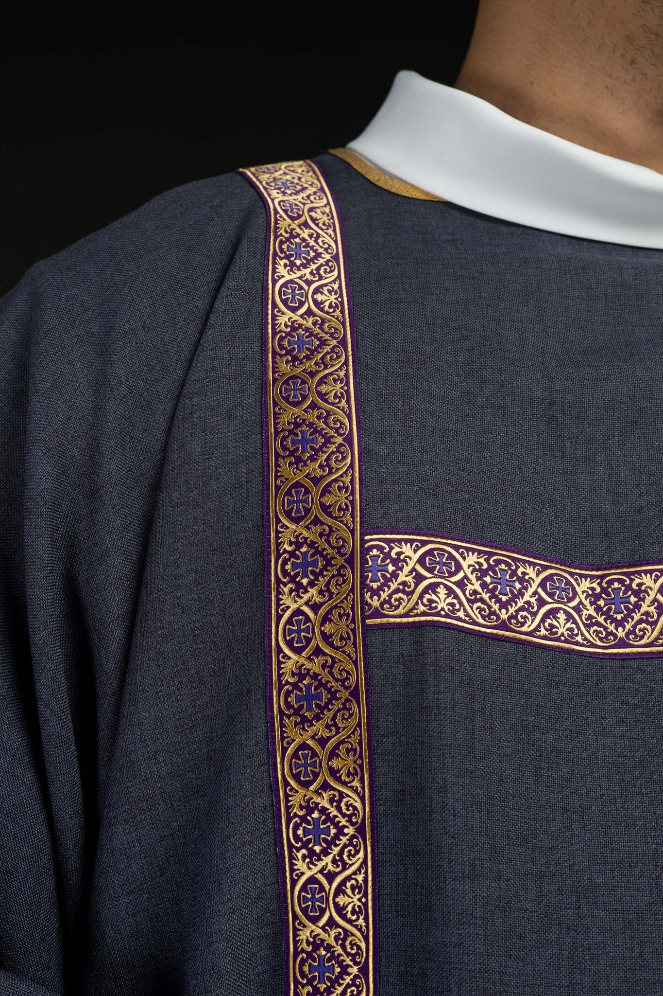 Purple dalmatic decorated with gold jacquard ribbons KDL/395/03/70/B - CHASUBLES.COM