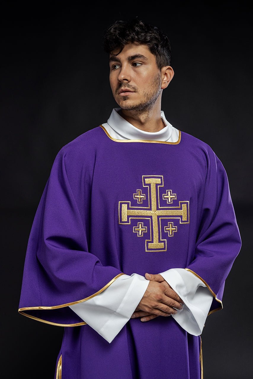 Purple dalmatic with embroidered gold crosses KDL/022/03/12/D - HAFTINAUSA.COM