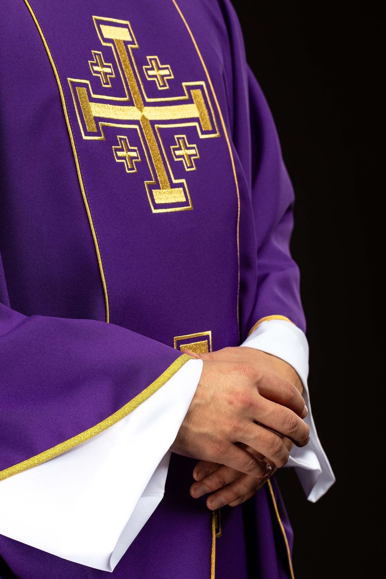 Purple embroidered chasuble with band and Jerusalem crosses KDT/7046/03/01 - CHASUBLES.COM