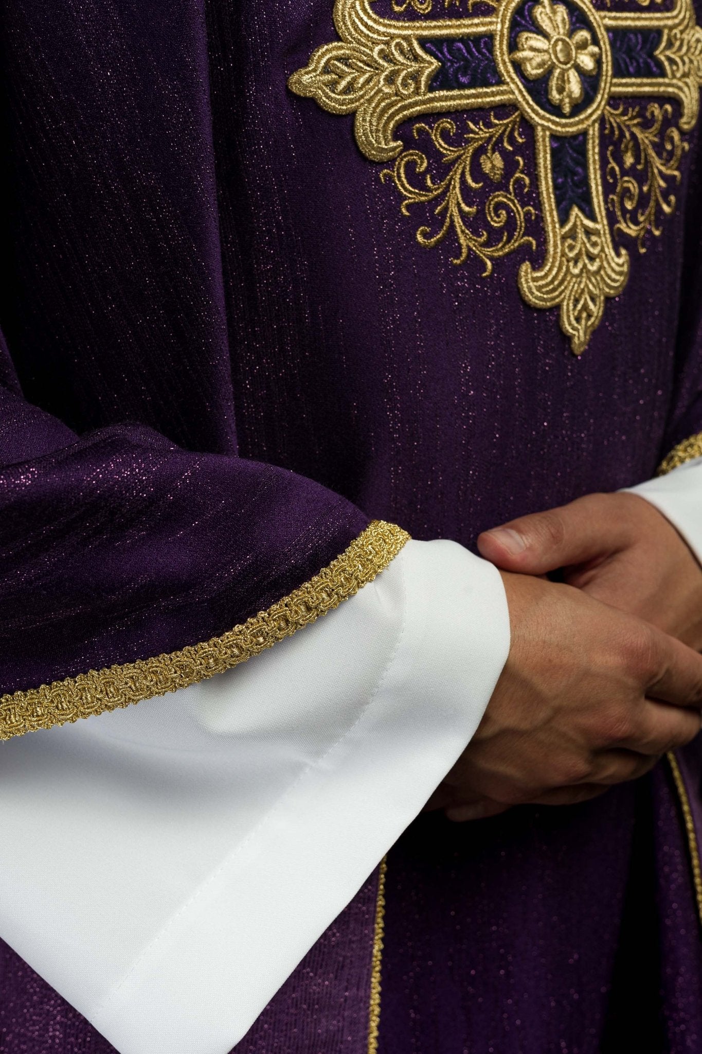 Purple Liturgical Chasuble with Embroidered Cross – Decorative Fabric KOA/006/03/99 - CHASUBLES.COM