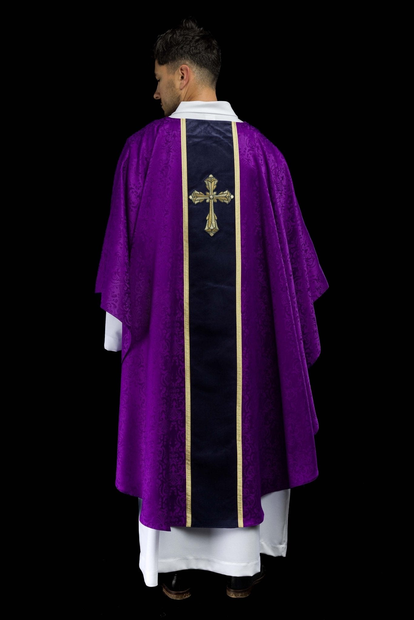 Purple liturgical chasuble with stole and cross embroidery on jacquard fabric KOA/007/03/98 - CHASUBLES.COM