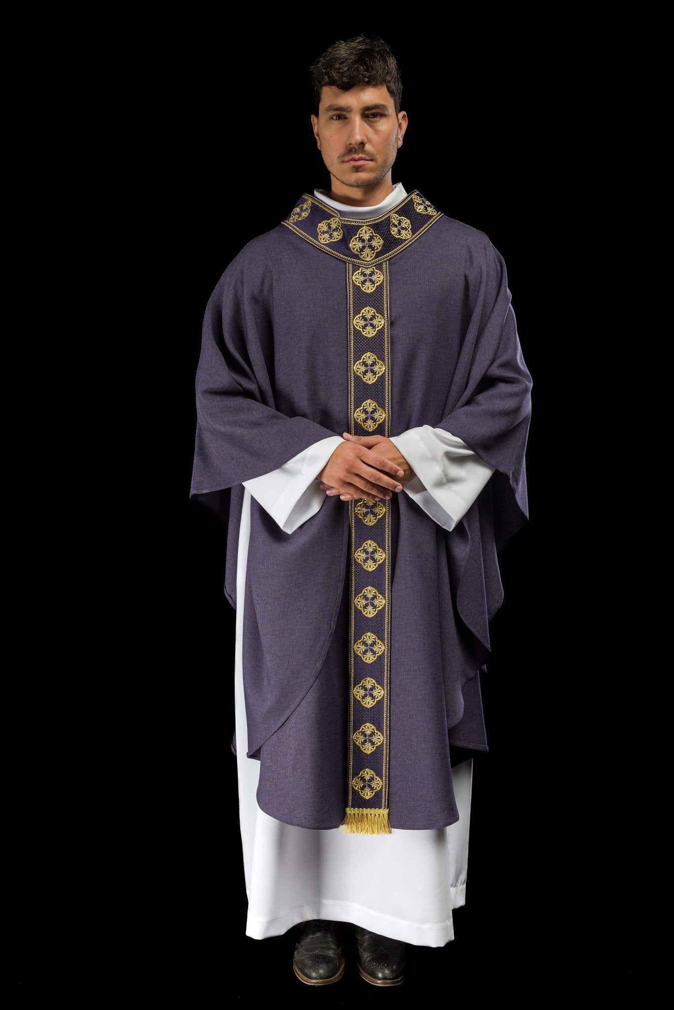 Purple priest chasuble with slim orphrey S-7069-03-70 - CHASUBLES.COM