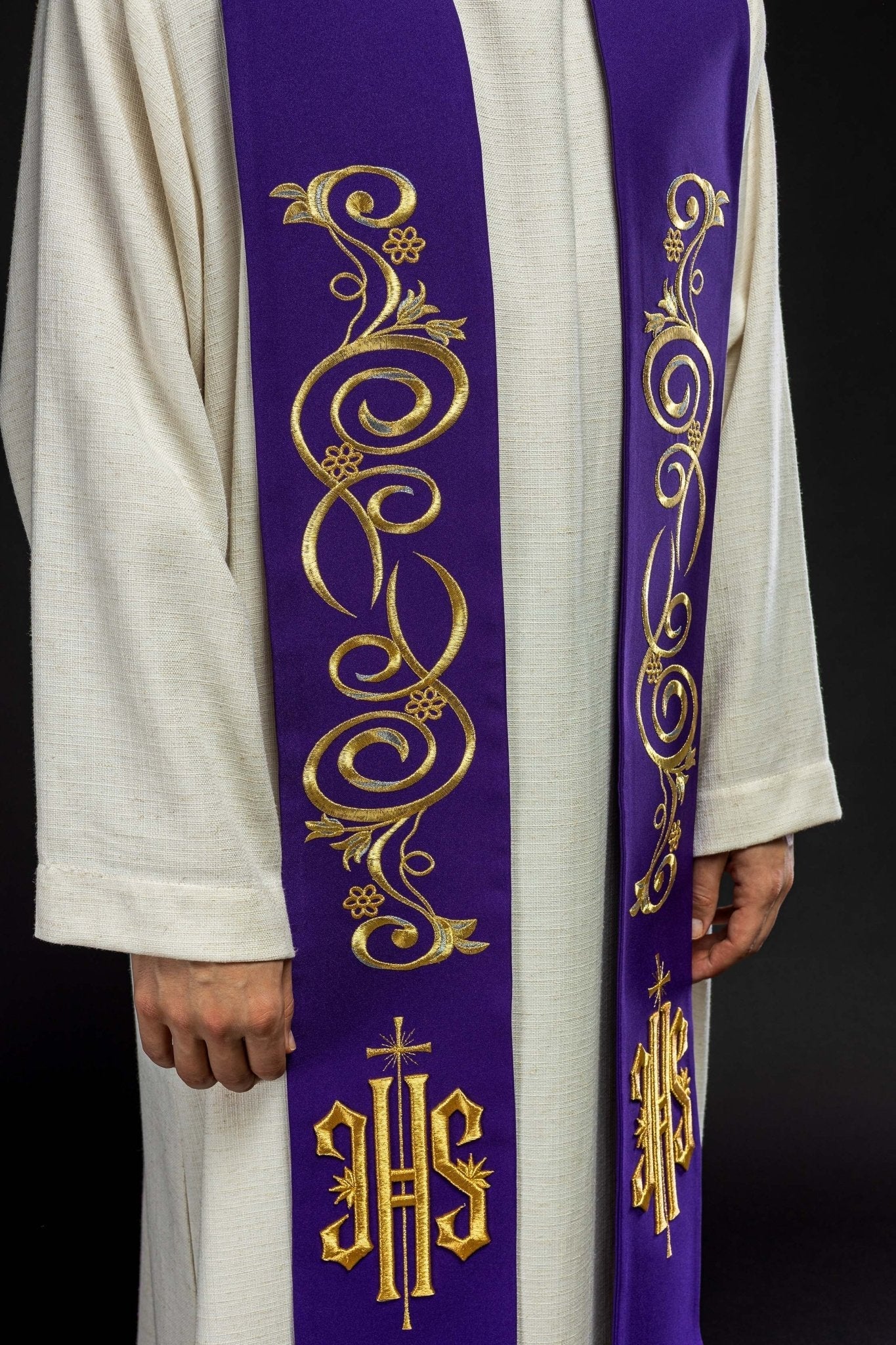 Purple priestly stole embroidered with IHS KST/031/03/01 FIOLET - HAFTINAUSA.COM