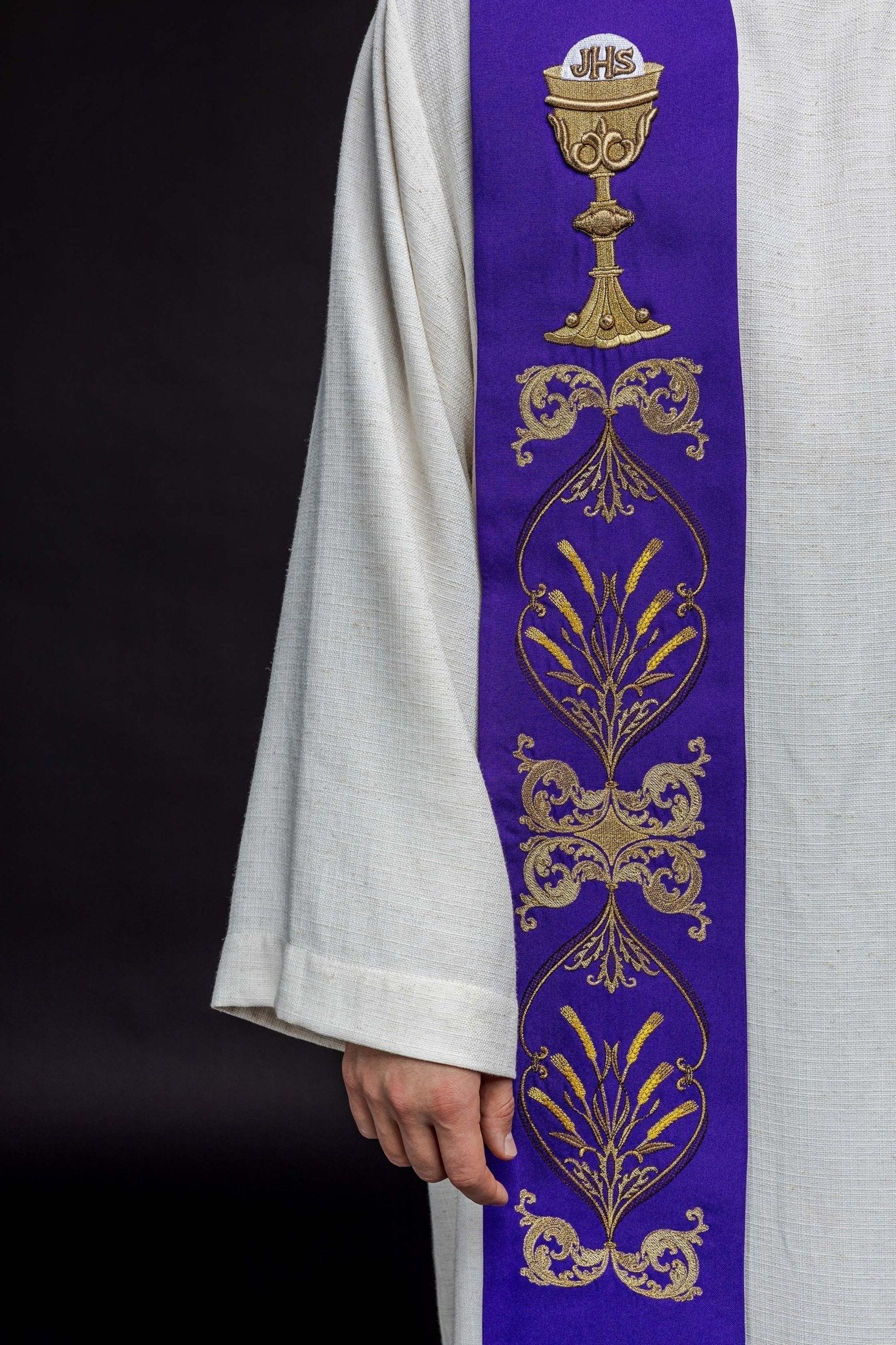 Purple priestly stole with chalice IHS KST/042/03/01 FIOLET - HAFTINAUSA.COM