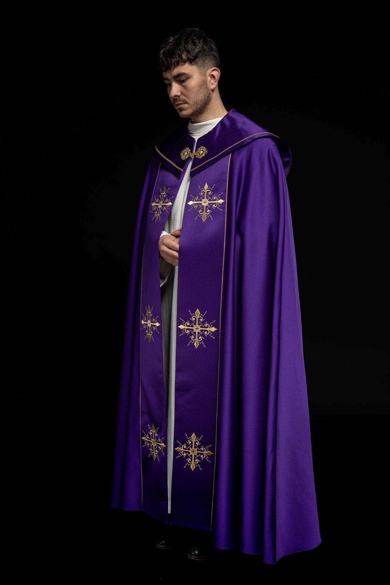 Purple priests cope emboidered KKP/024/03/20 145cm - HAFTINAUSA.COM