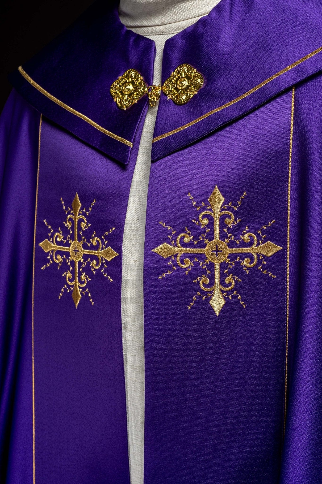 Purple priests cope emboidered KKP/024/03/20 145cm - HAFTINAUSA.COM