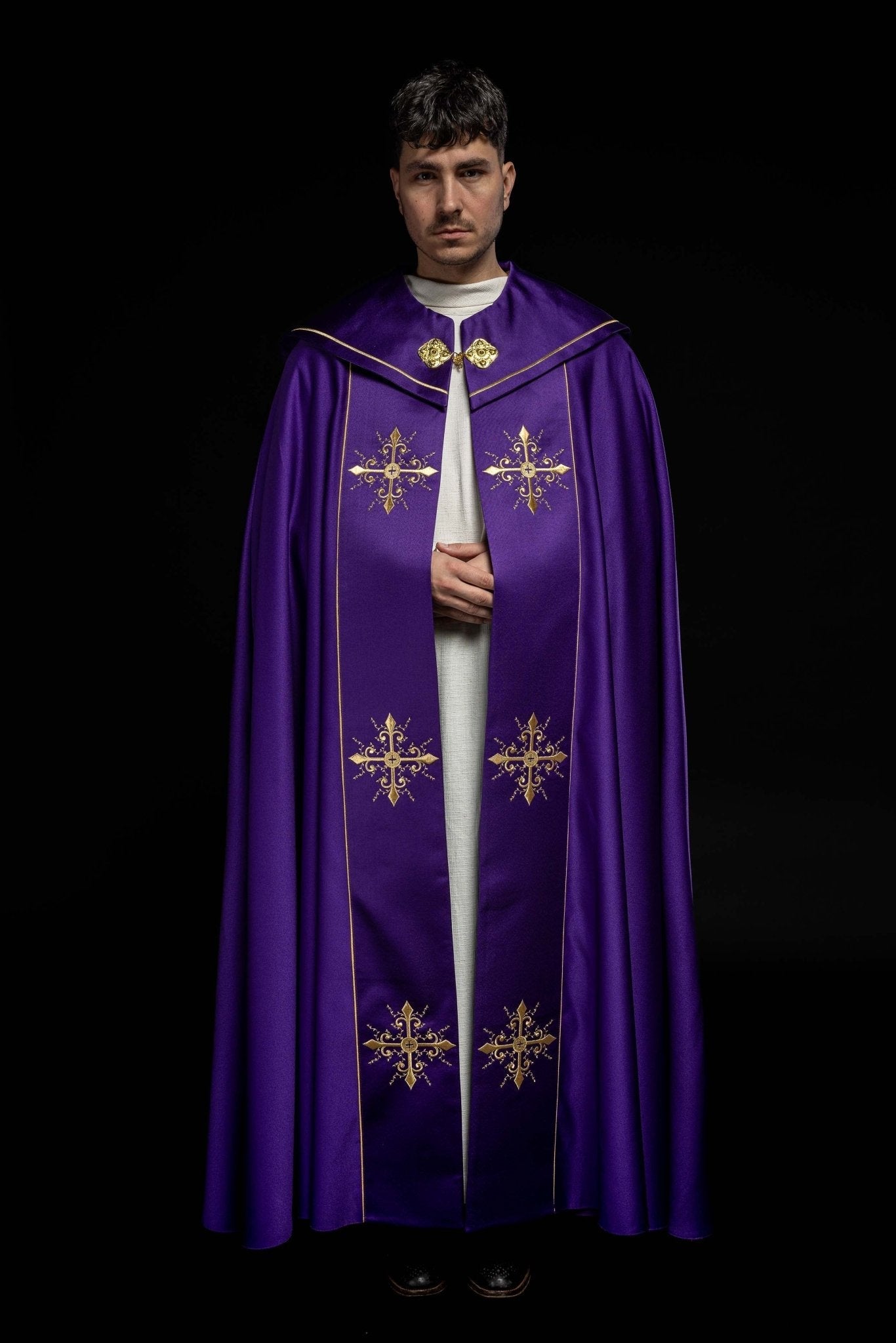 Purple priests cope emboidered KKP/024/03/20 145cm - HAFTINAUSA.COM