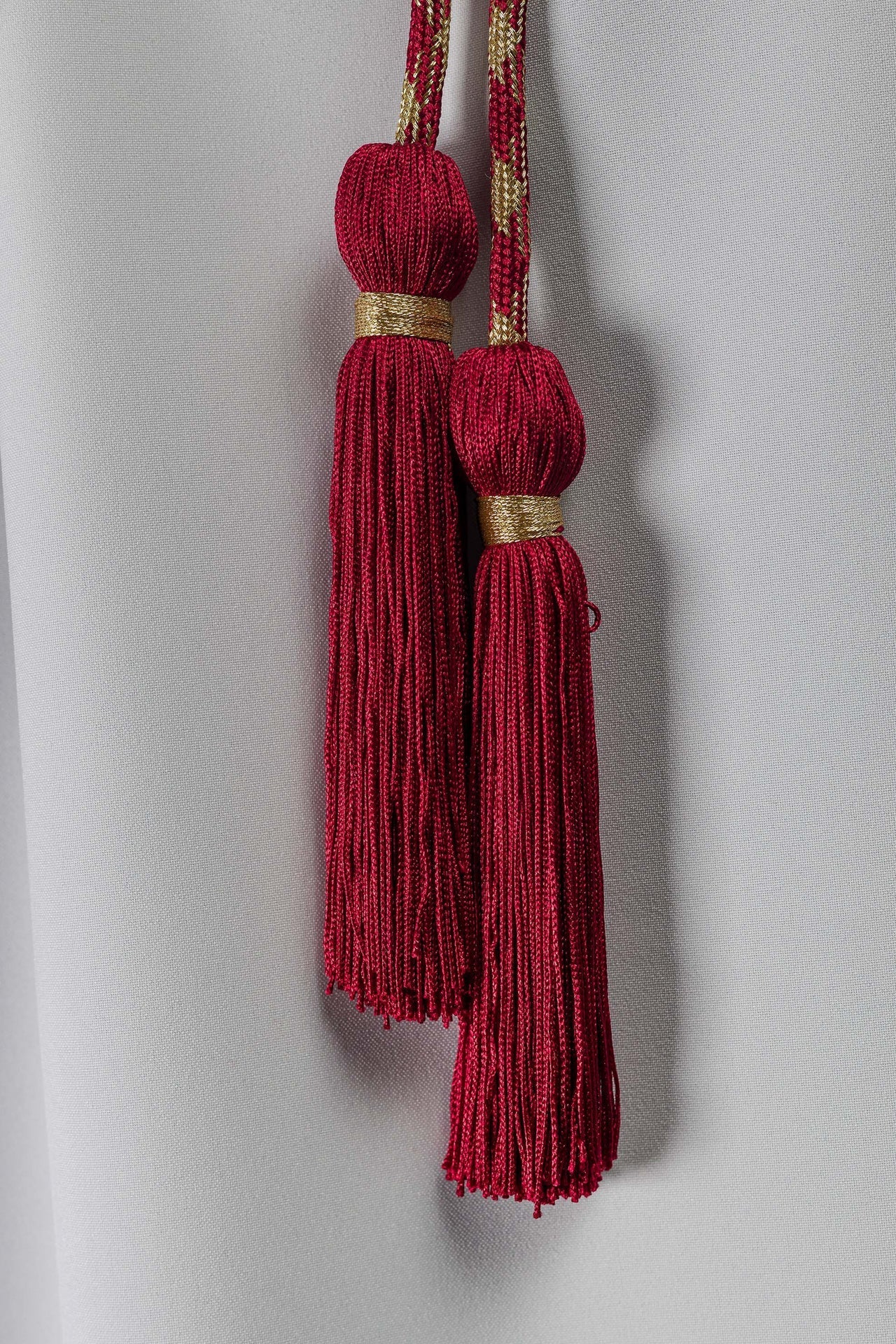 Red and Gold Liturgical Cincture CIN/802 - CHASUBLES.COM