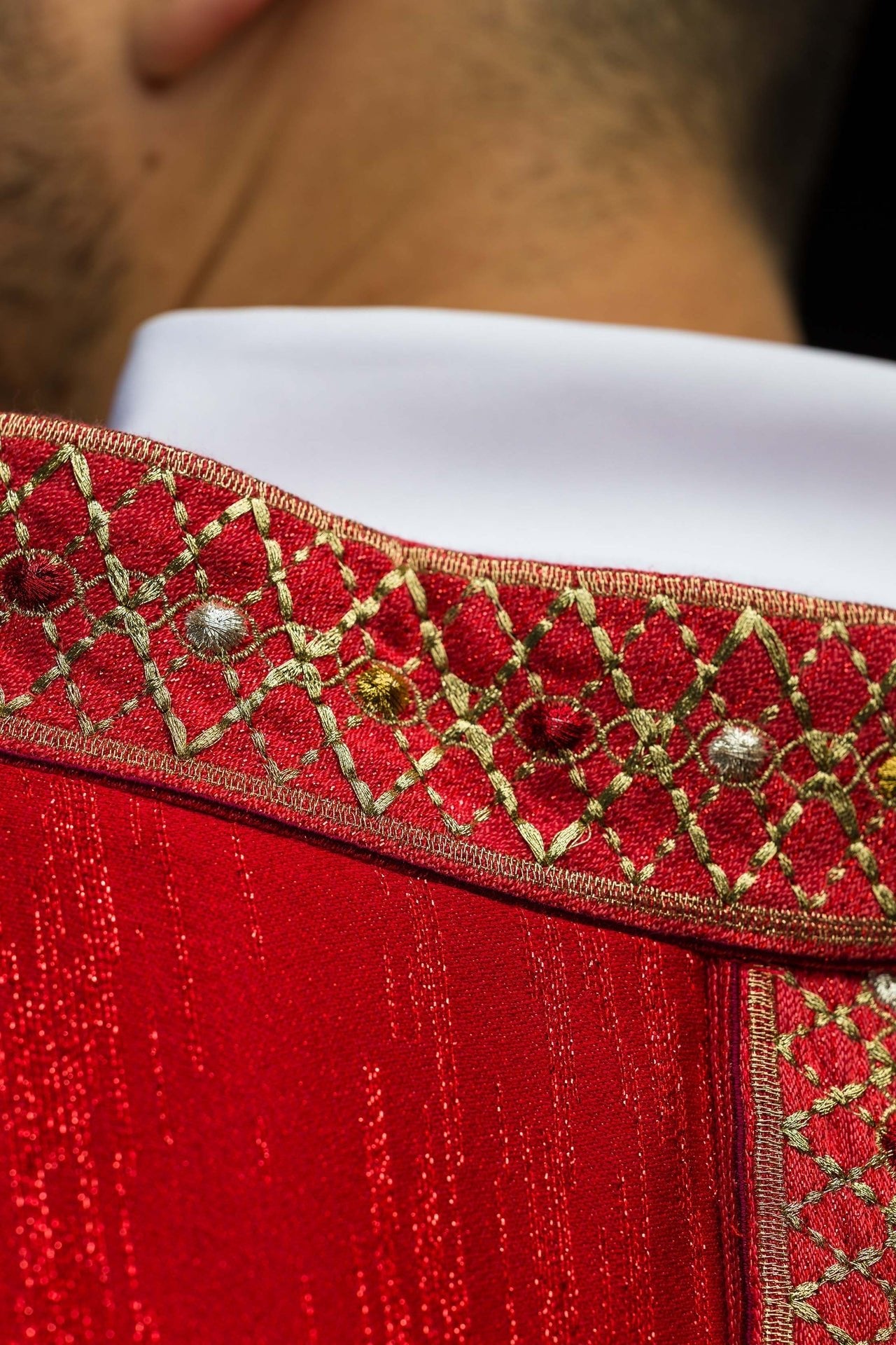 Red Chasuble with Embroidered Band and Collar LE/7033/02 - CHASUBLES.COM