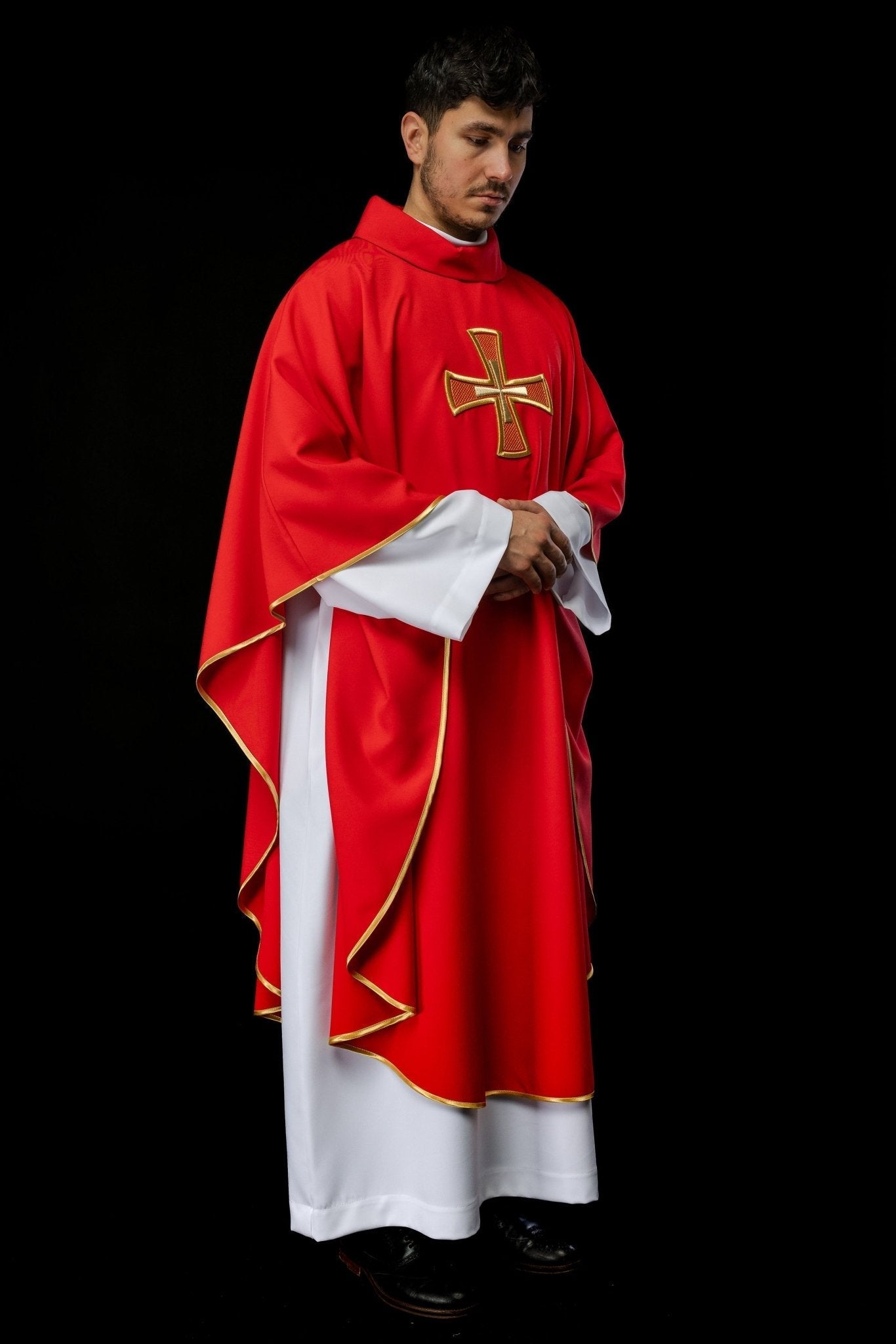 Red chasuble with mosaic red cross KOR/258/02/12 - HAFTINAUSA.COM