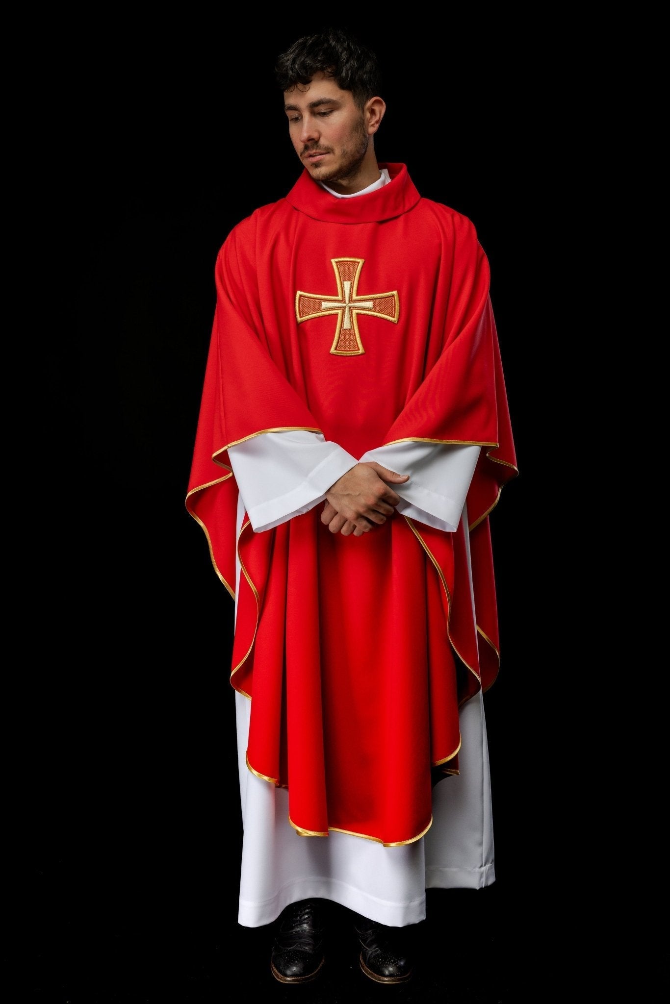 Red chasuble with mosaic red cross KOR/258/02/12 - HAFTINAUSA.COM
