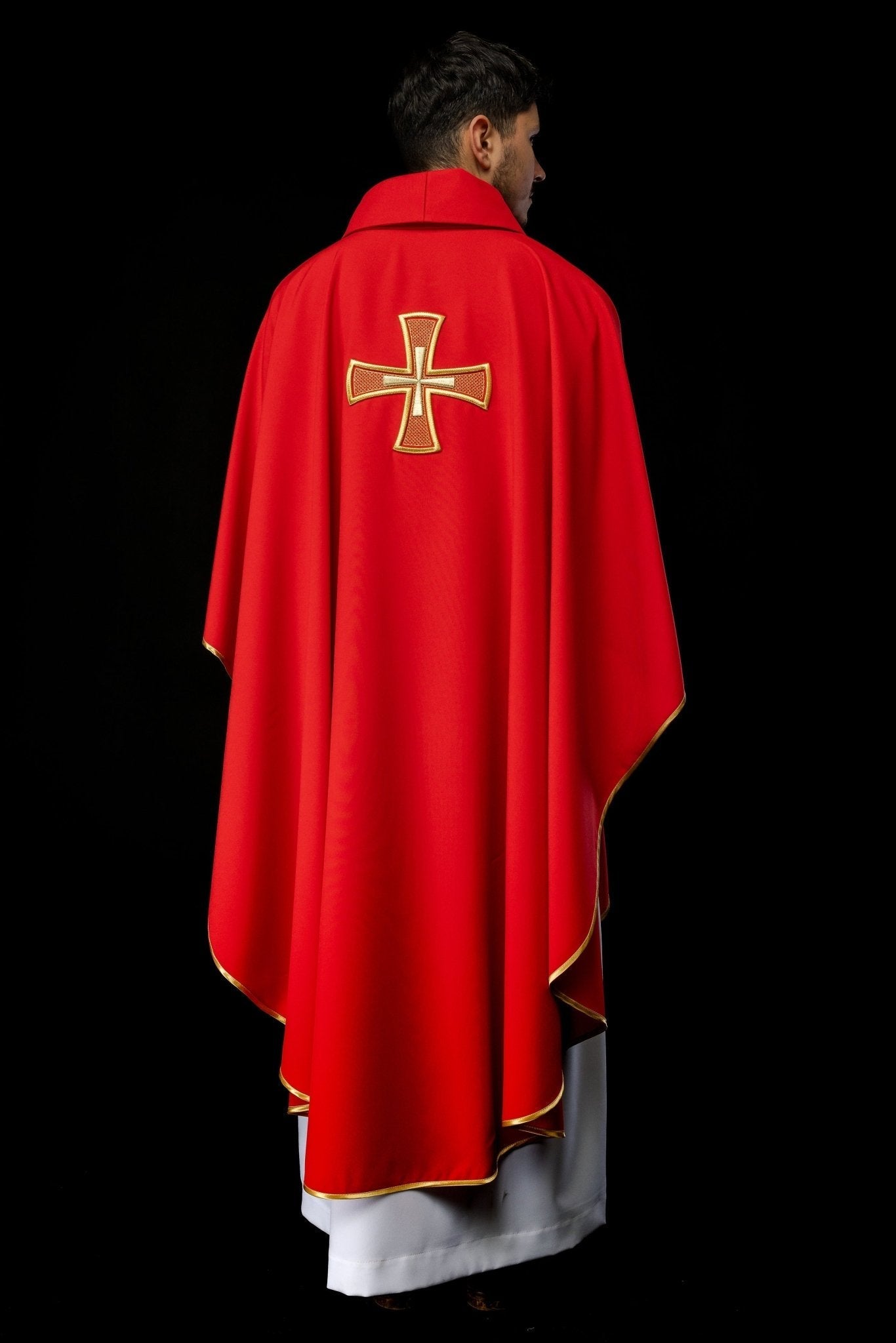 Red chasuble with mosaic red cross KOR/258/02/12 - HAFTINAUSA.COM